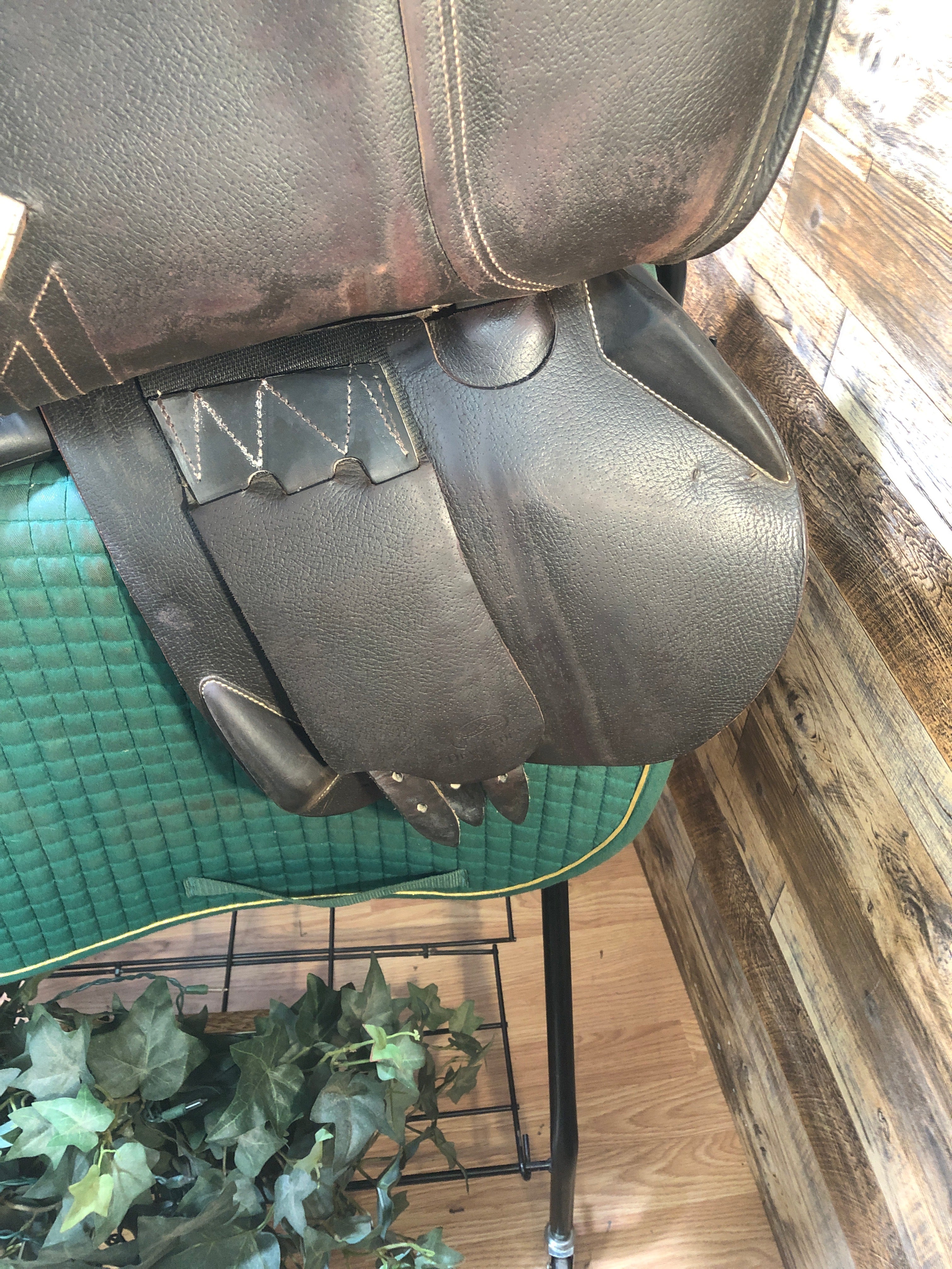 17.5" Devoucoux Biarritzlab Jump Saddle