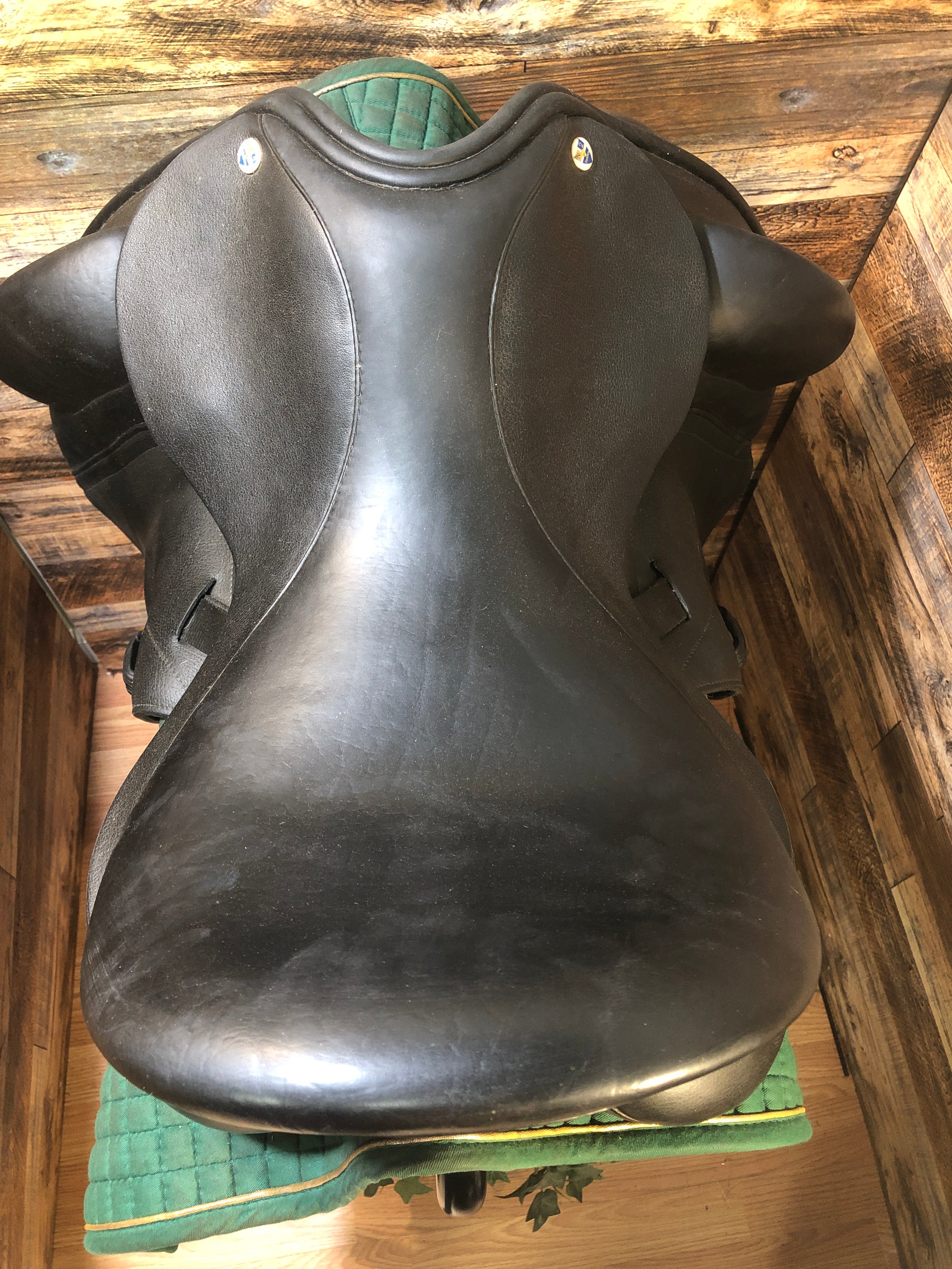 17.5" Cardhu Monoflap N2 Saddle