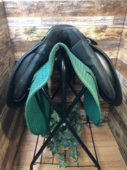 18" Thorowgood Synthetic Dressage Saddle
