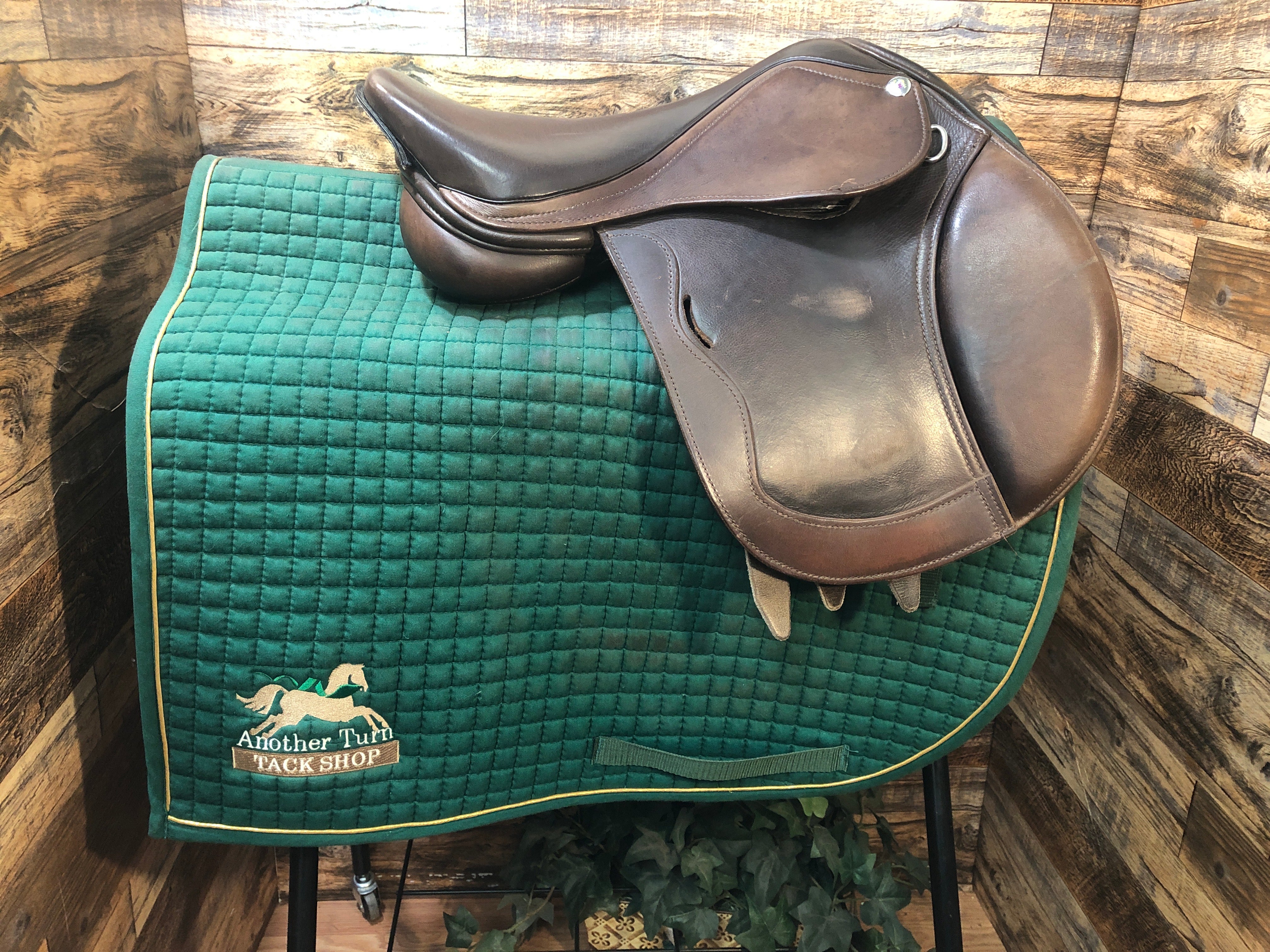 14.5" Ruby Roo Saddle