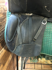 18" Wintec Isabell DressagSaddle