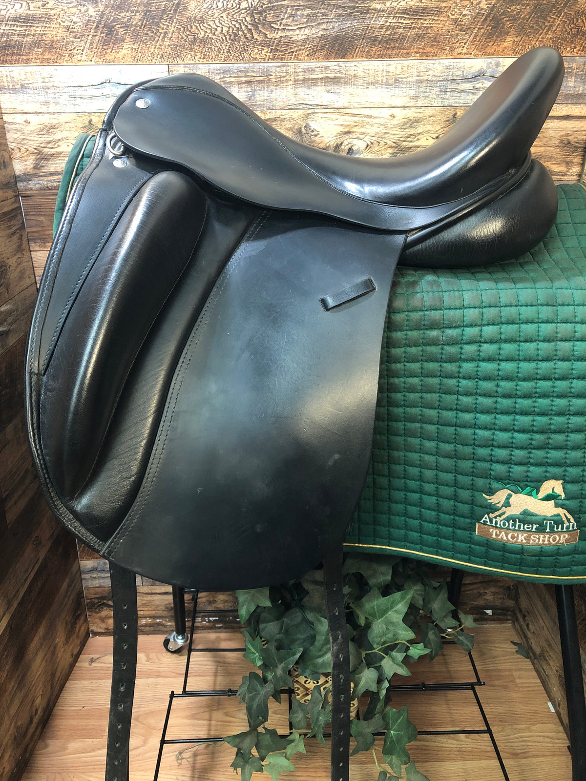 17.5" Custom Wolfgang Dressage Saddle (2014)
