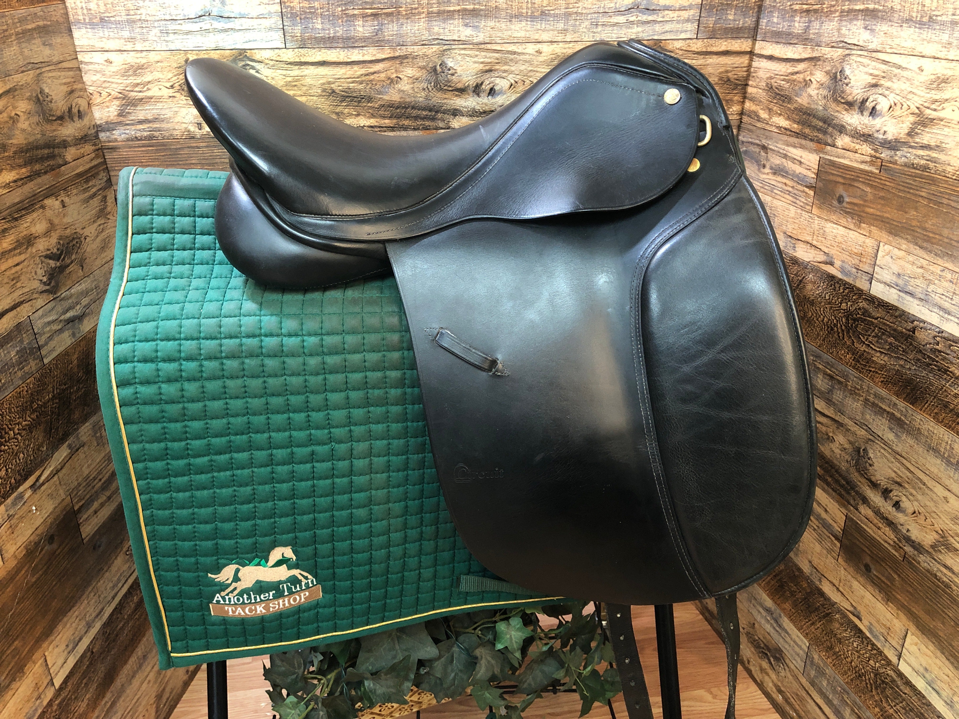 17.5" Circuit Dressage V Billetts