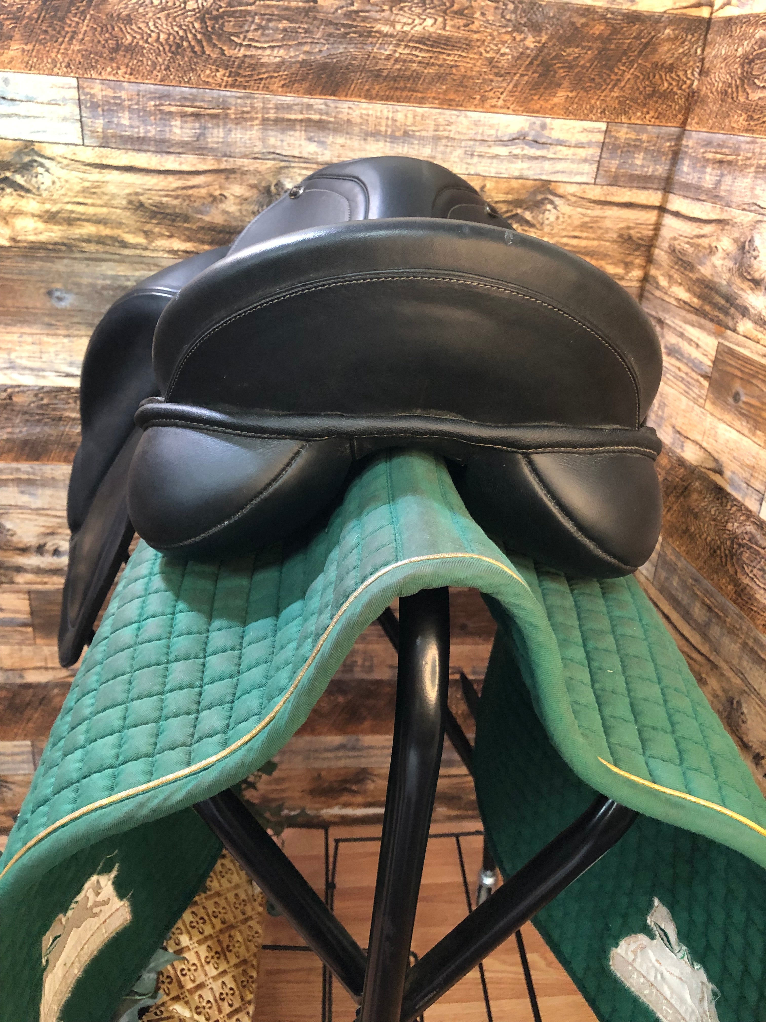 17" PDS Carl Hester Dressage Saddle
