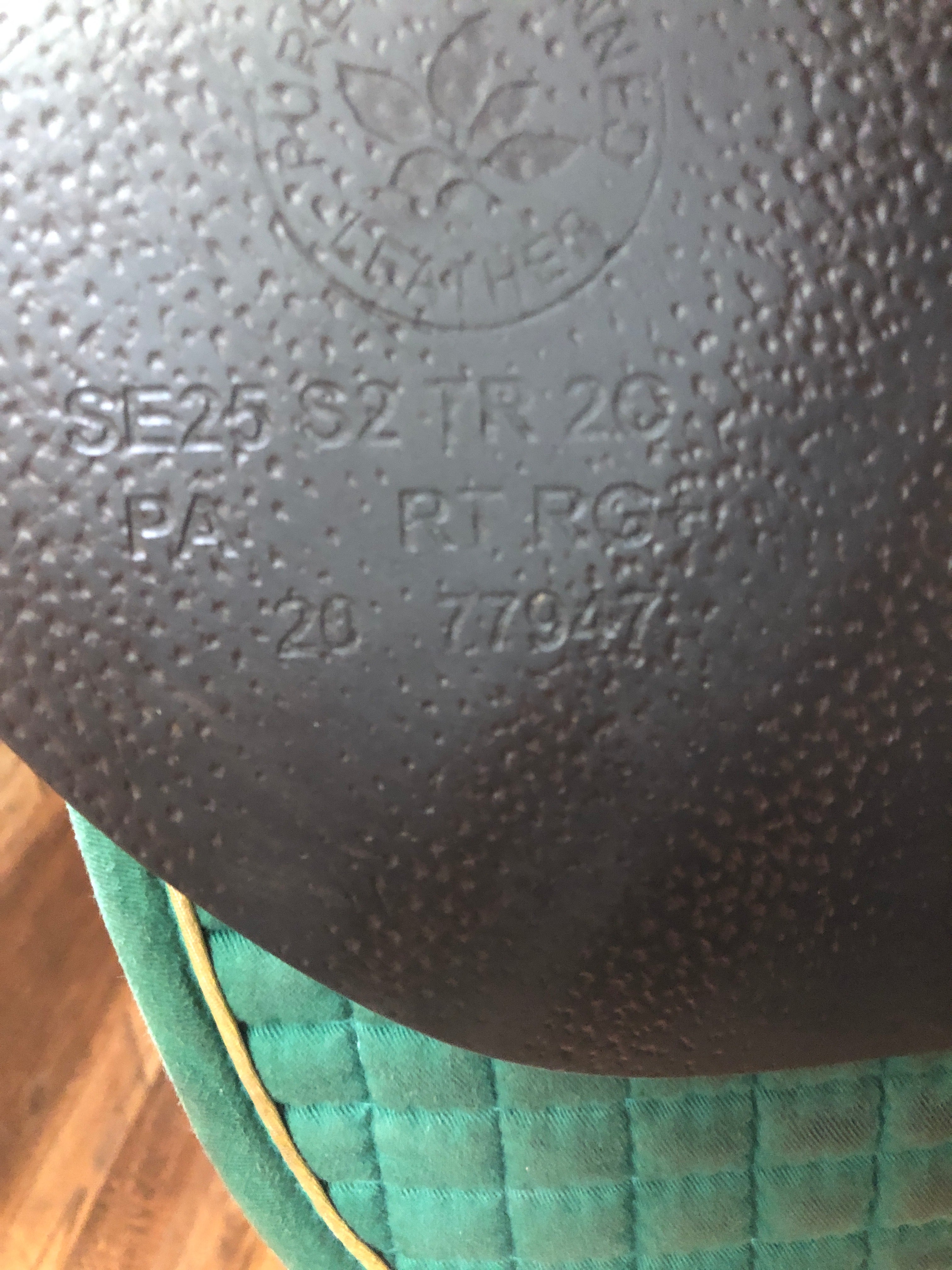 17.5" CWD 2GS Close Contact Saddle (2020)