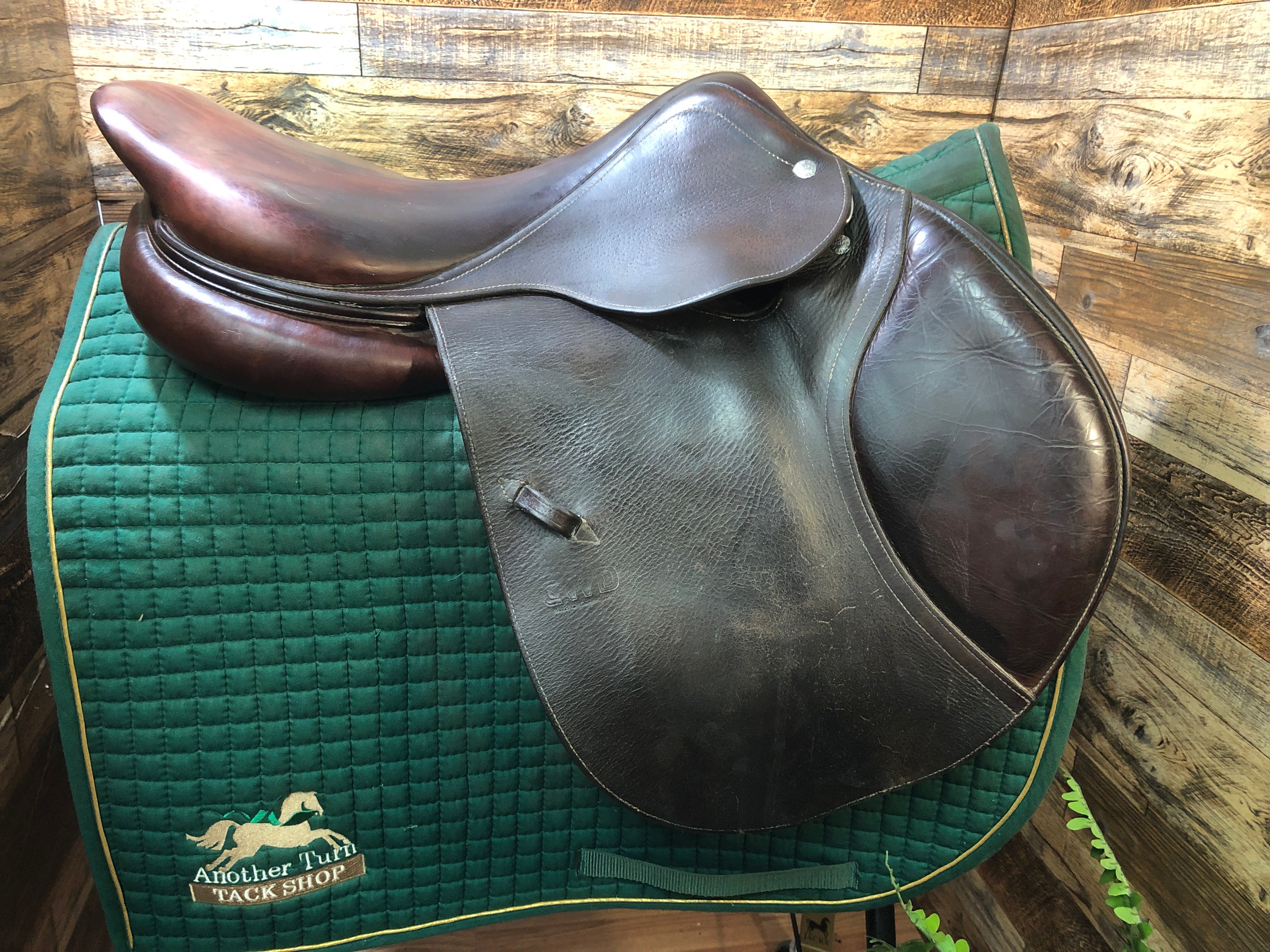 17.5" CWD Jump Saddle