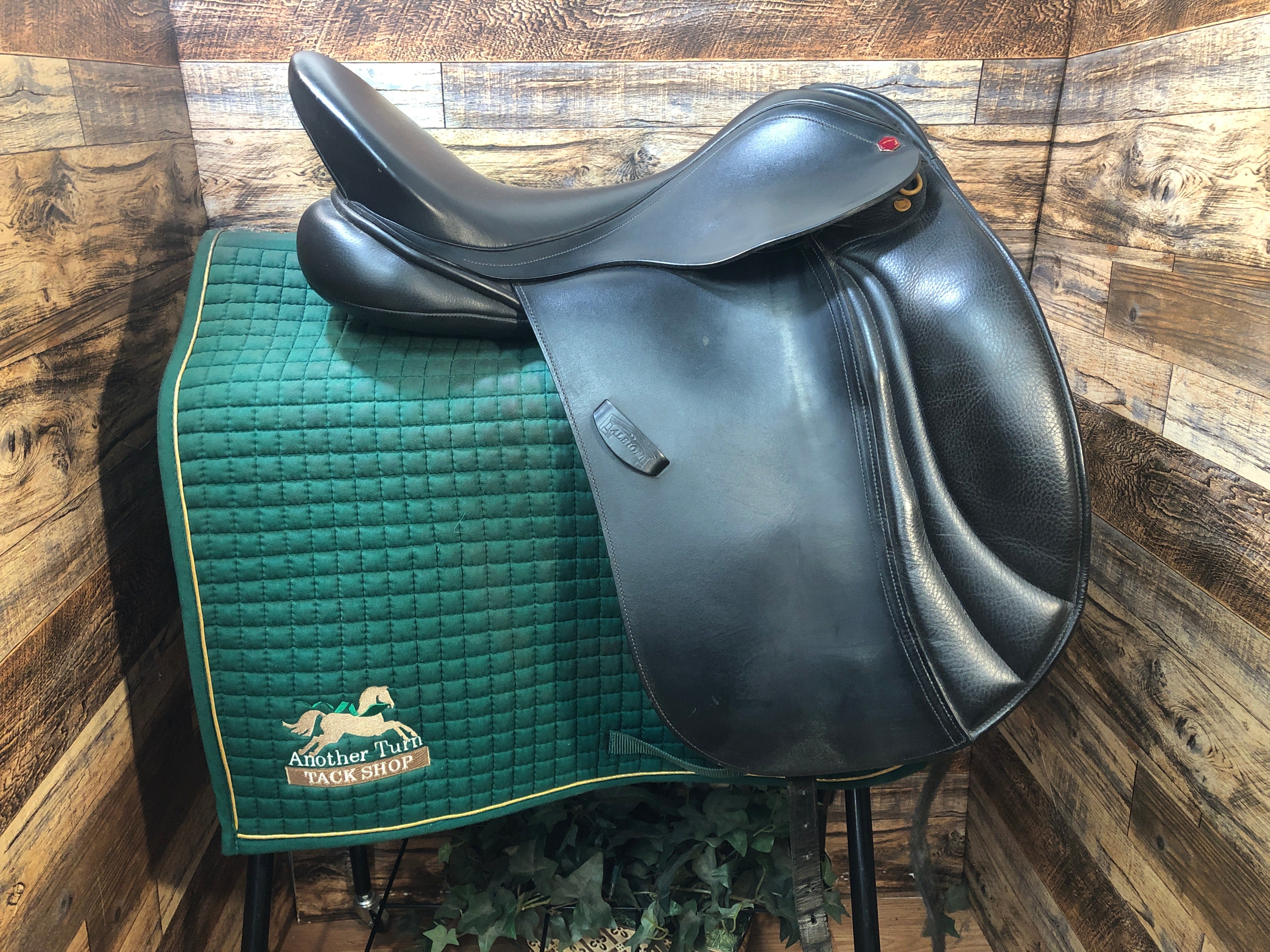 17.5" Albion Adjustable Legend K2 Dressage