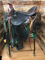 16" Synergist Western Trail Saddle - Black