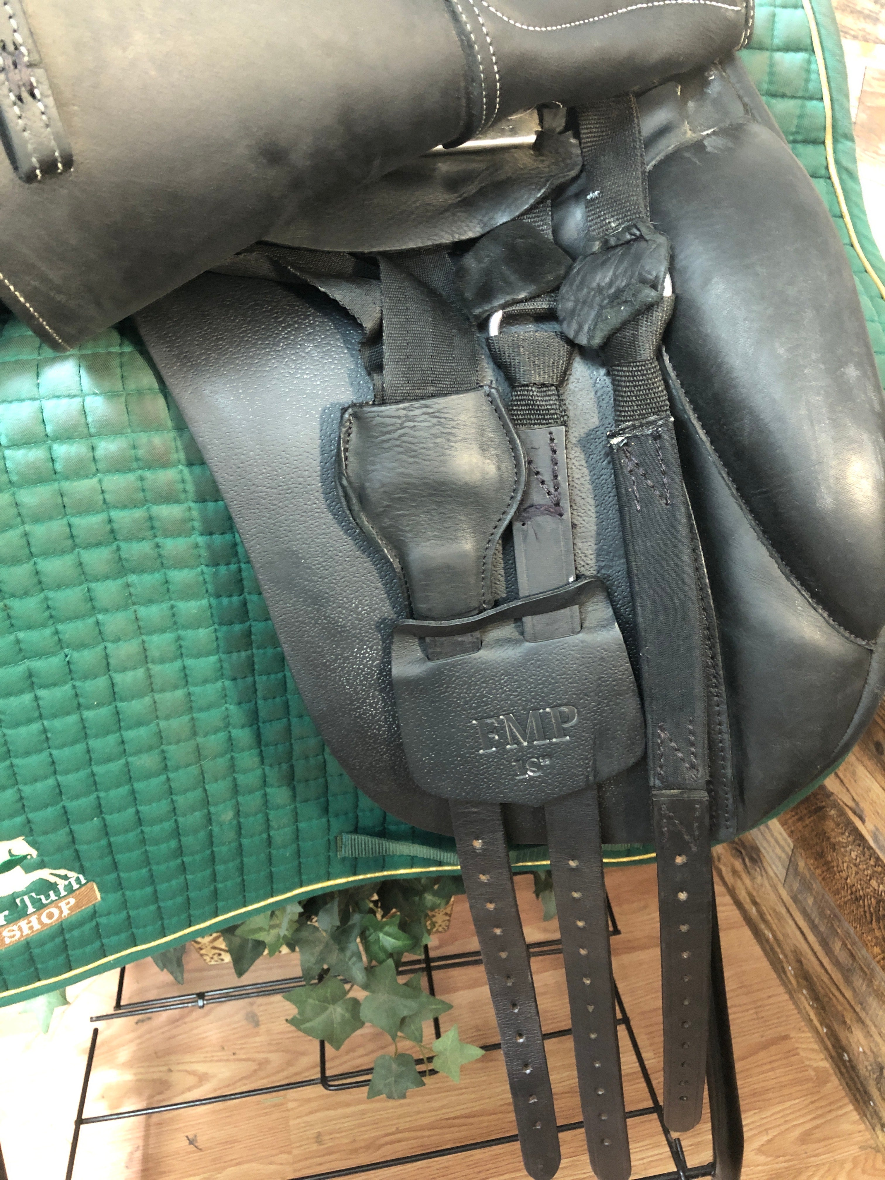 18" FMP Adjustable Fresian Aachen Dressage Saddle
