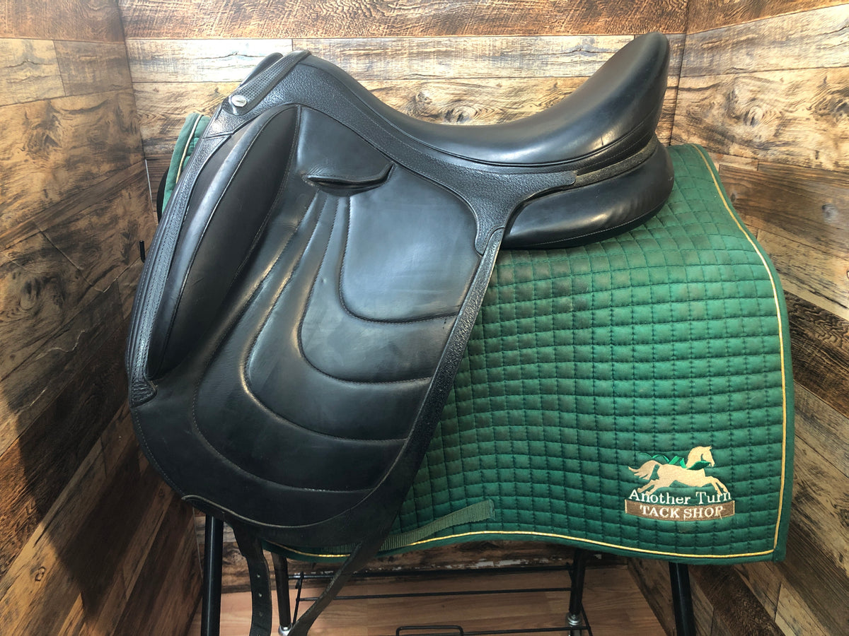 18" Devoucoux Harmonie Saddle