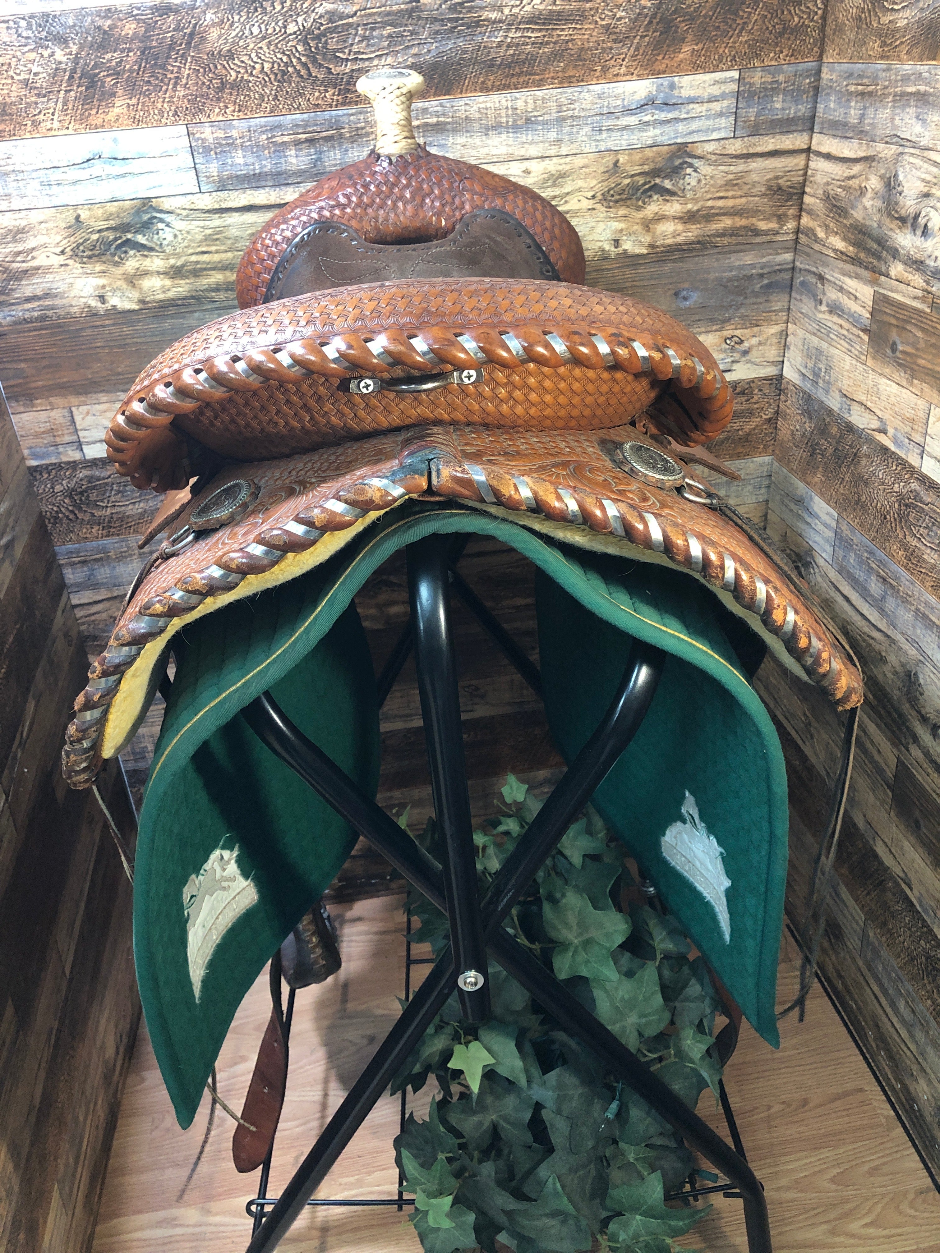 15" Circle Y Equitation Western Saddle