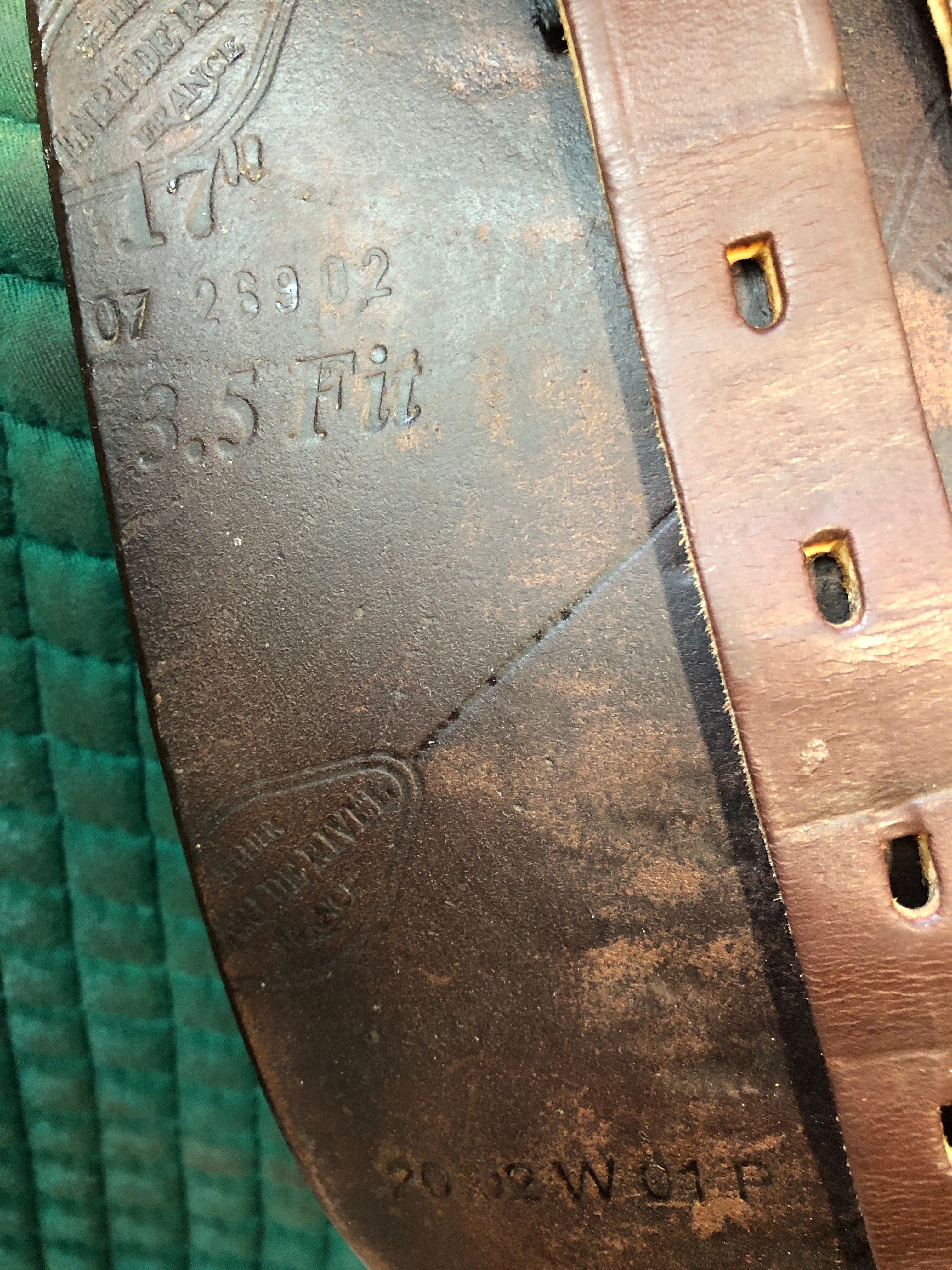 17" HDR Pro Show CC Saddle