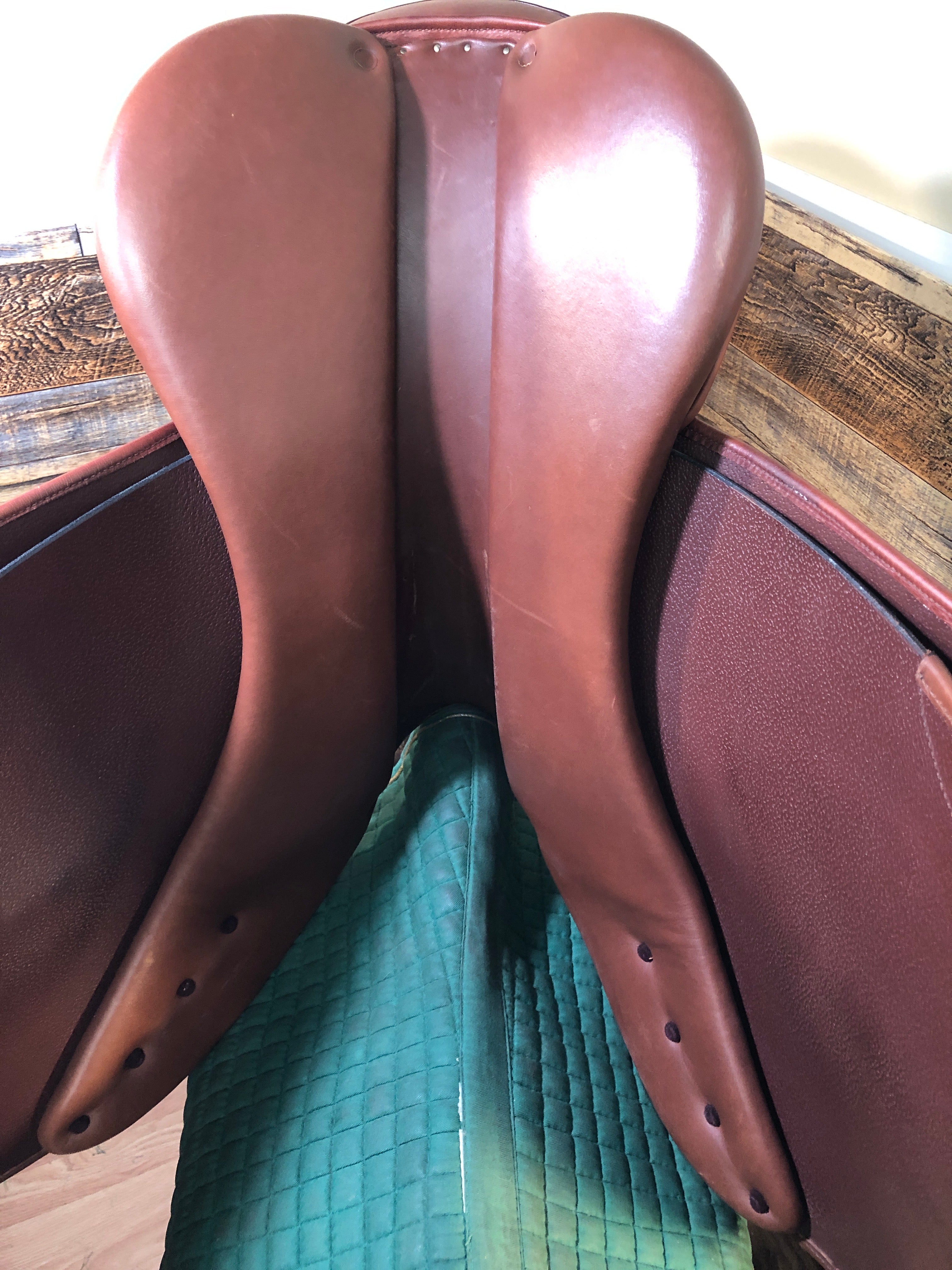 17.5" HDR Jump Saddle