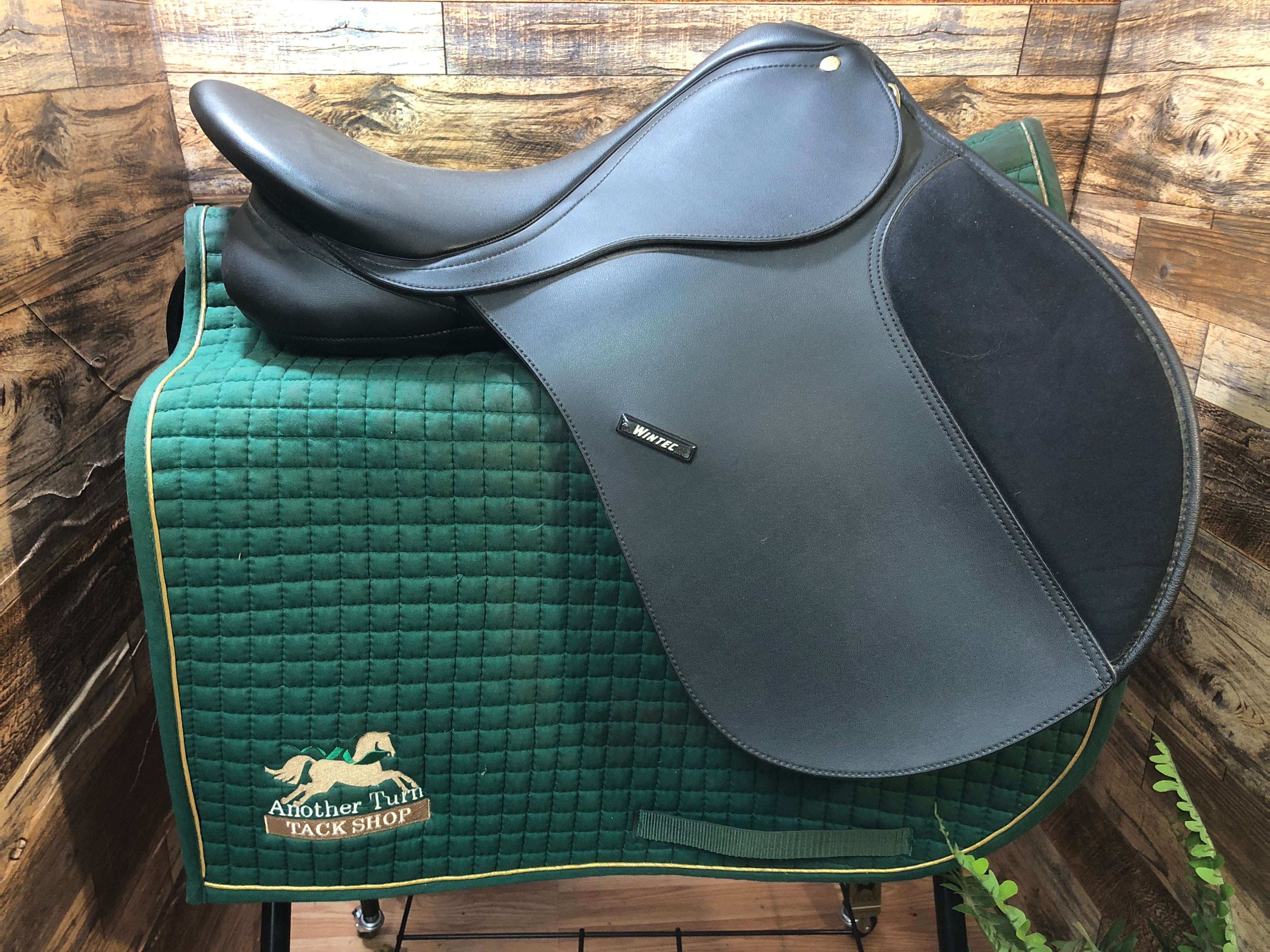 16" Wintec AP Saddle 5'/15" Flap