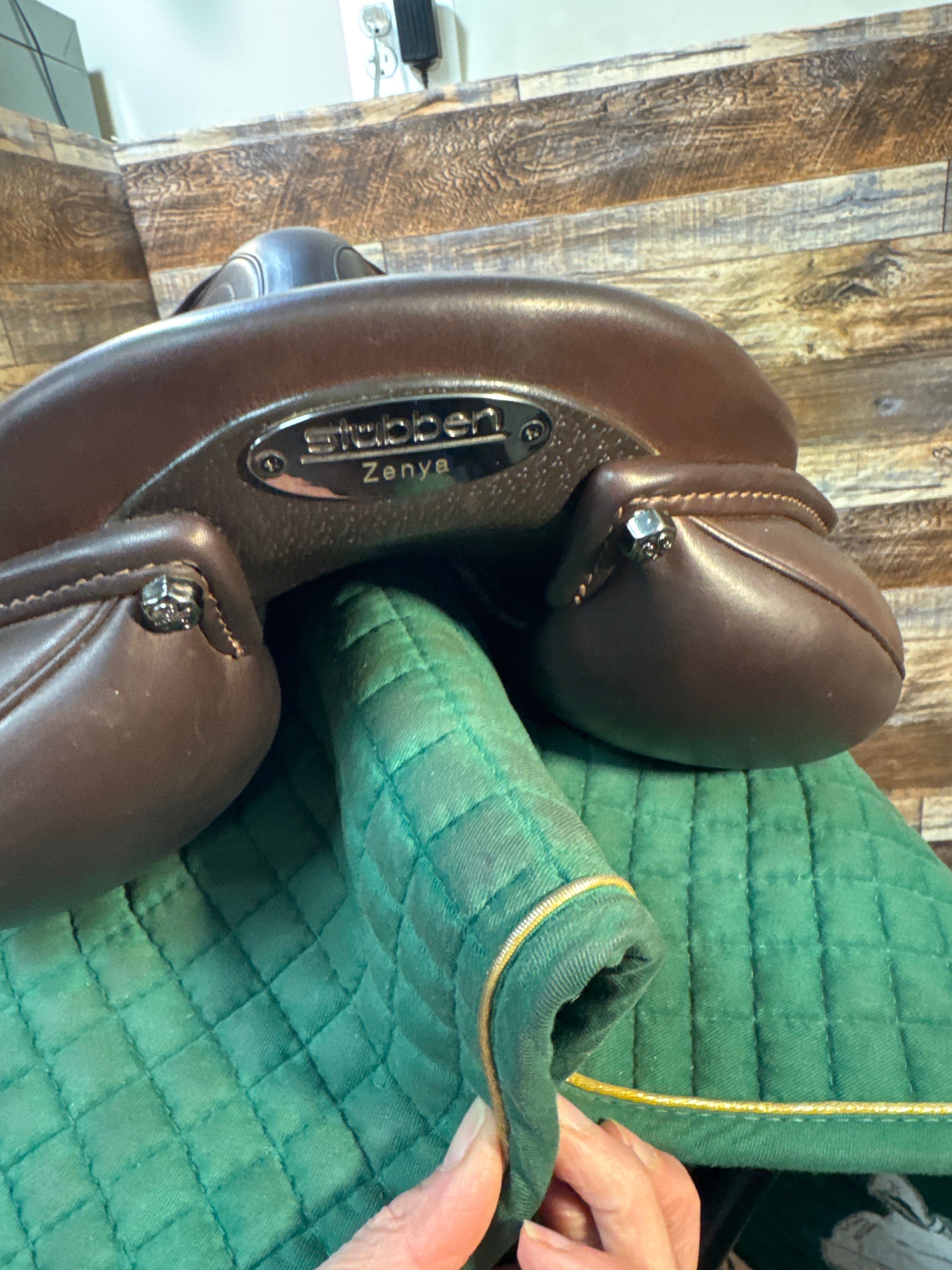 17.5" Stubben Portos Jump Saddle