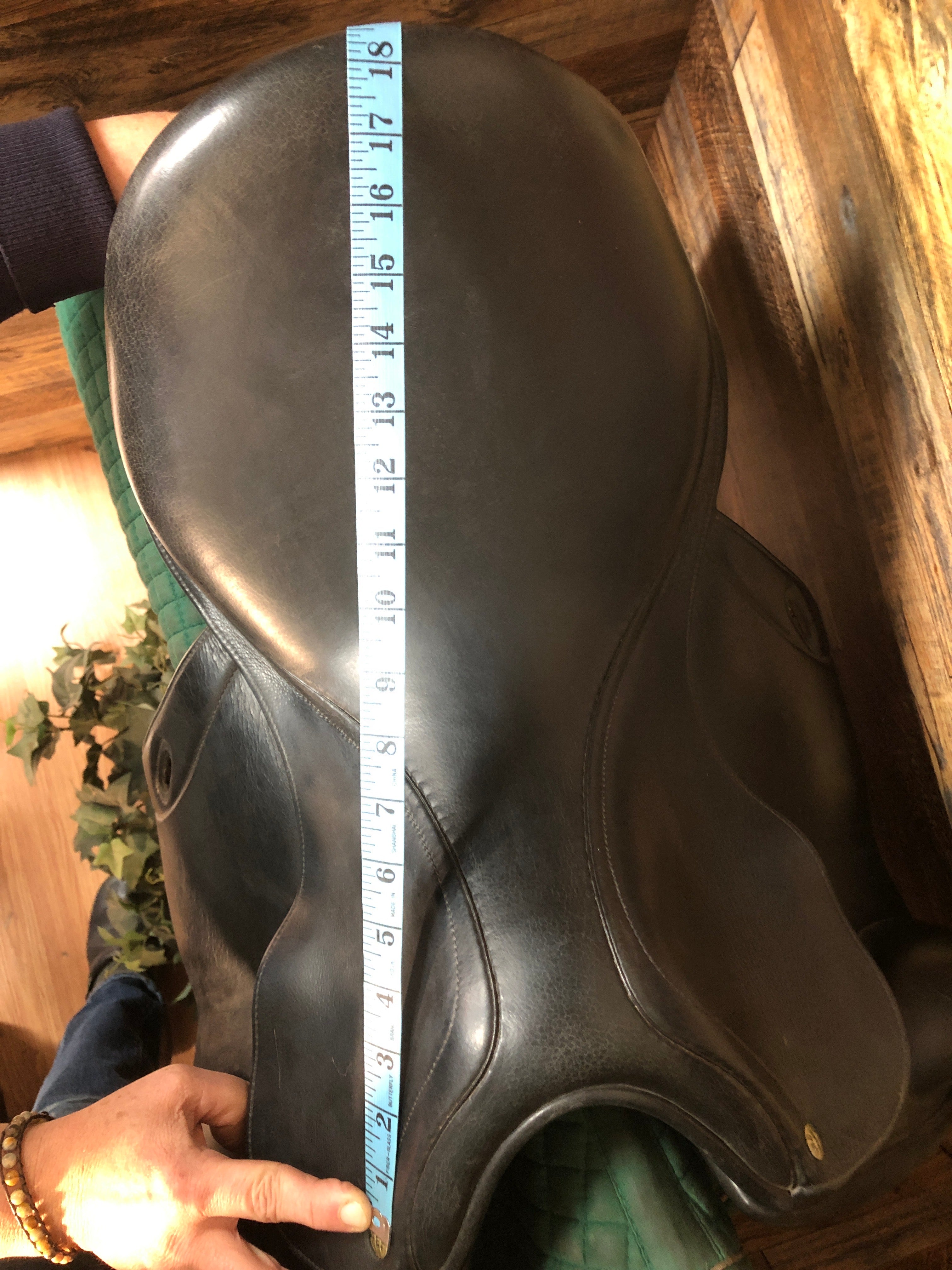 18" CWD SEO5 Monoflap Dressage