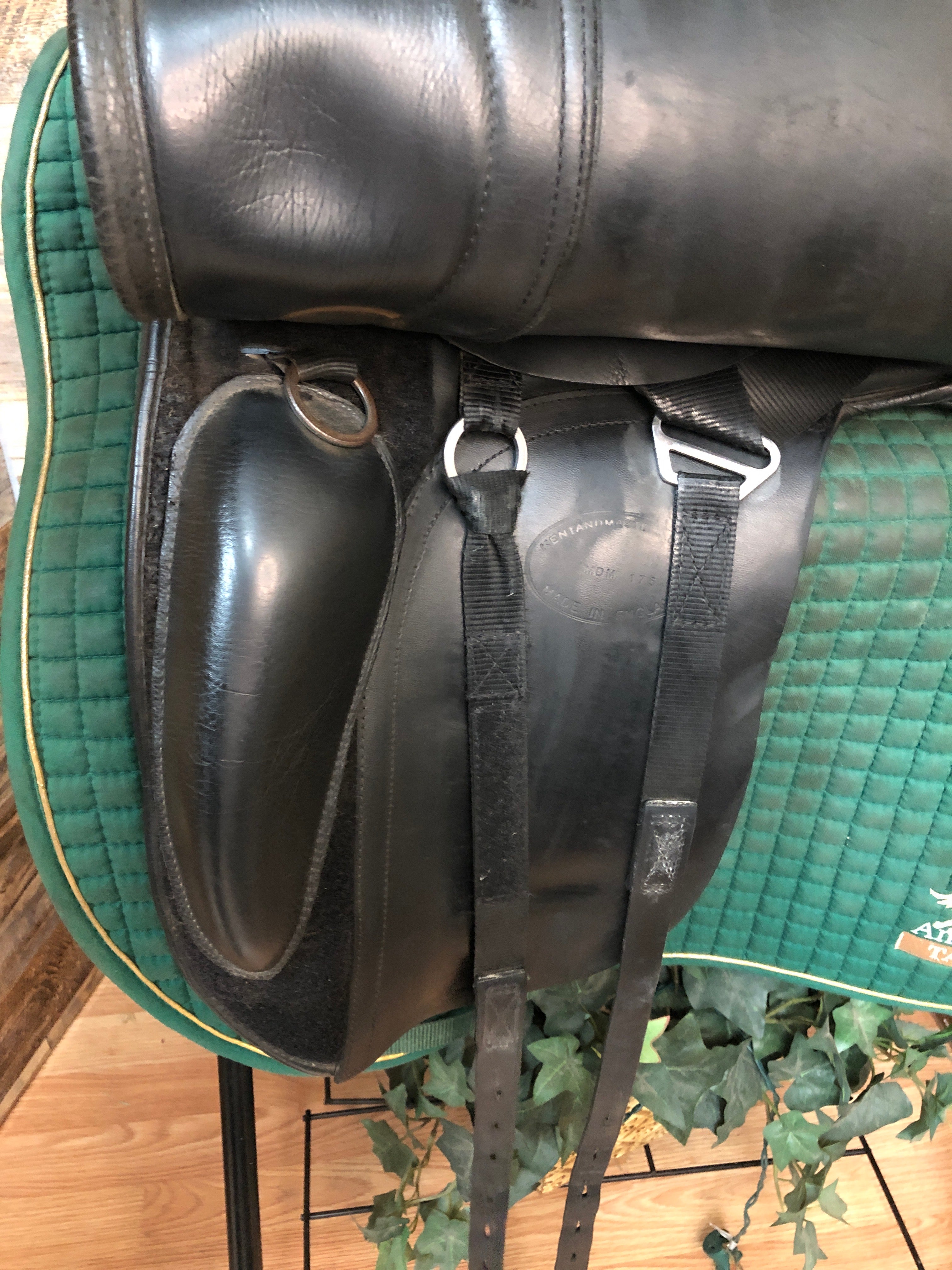 17.5" Kent & Masters Dressage Saddle