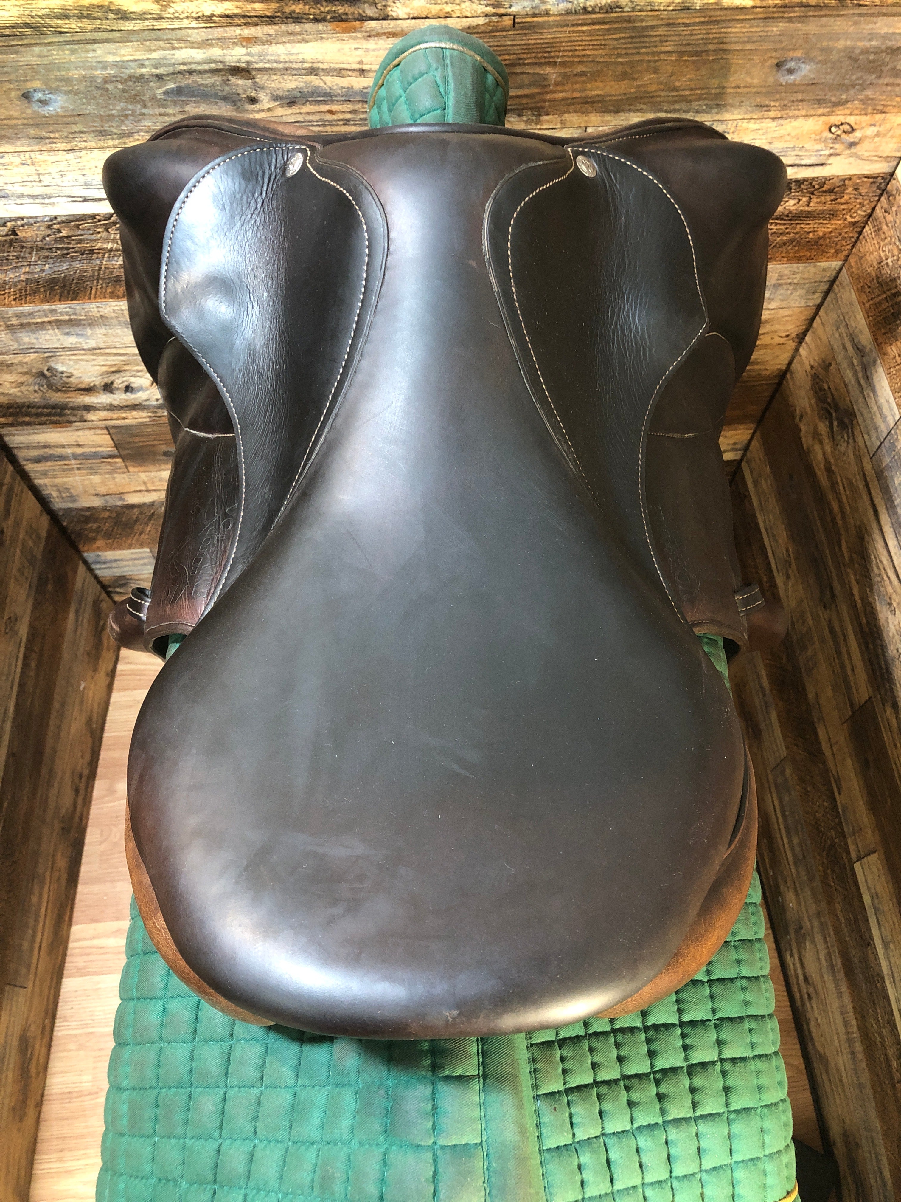 17" Voltaire Lexington Monoflap Jump Saddle