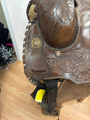 16" Western Saddle w/ wraped horn 6" bar -SQHB