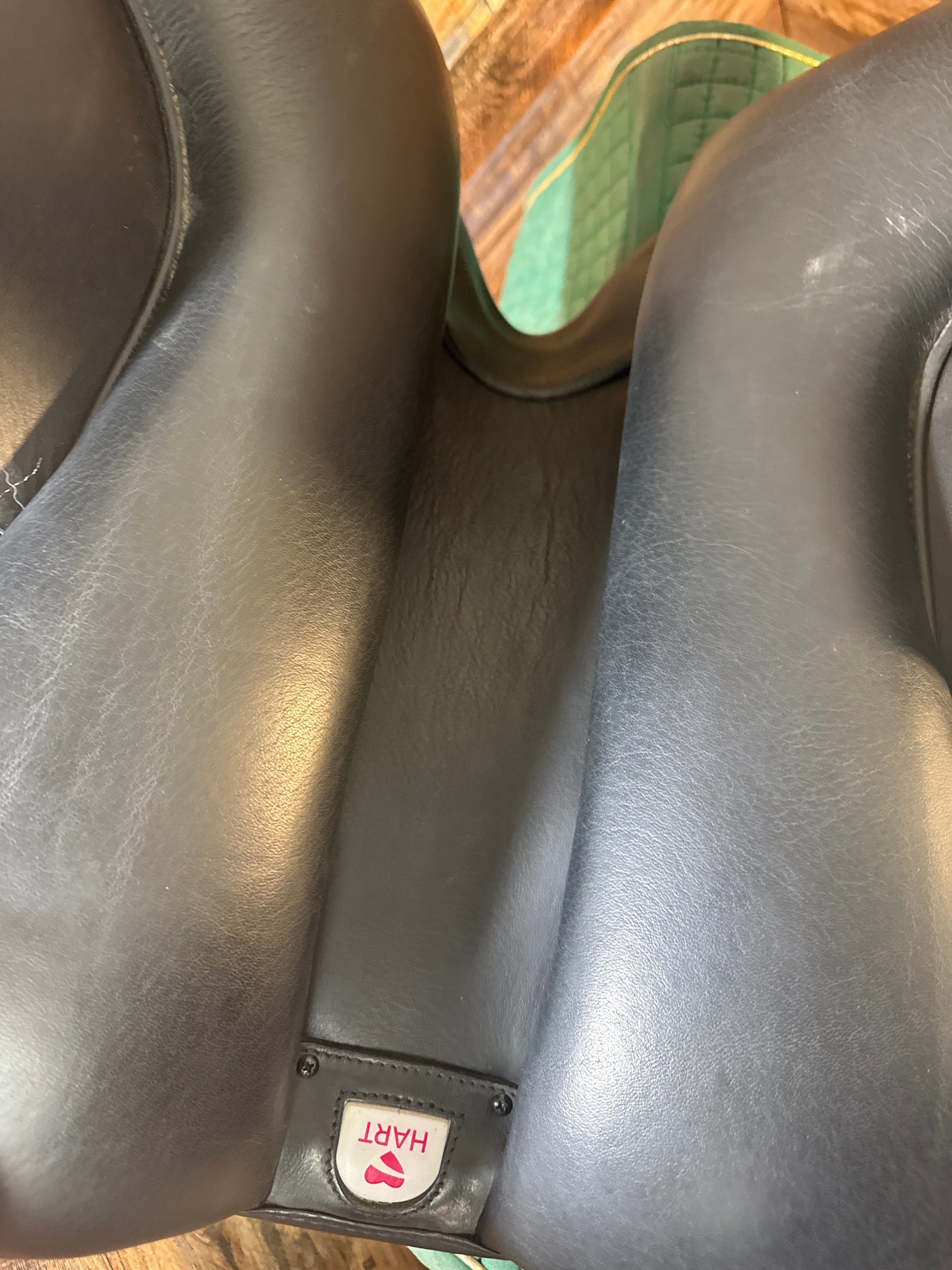 16.5" bates Dressage 16.5" flap Adj Tree (med installed)