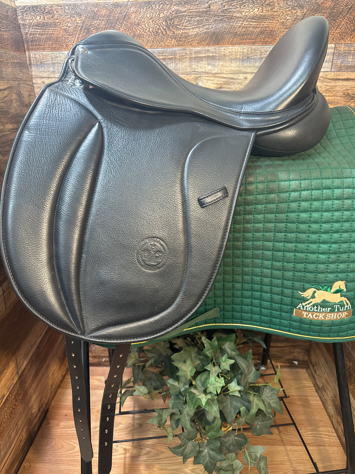 16.5" Sella Passagio Dressage