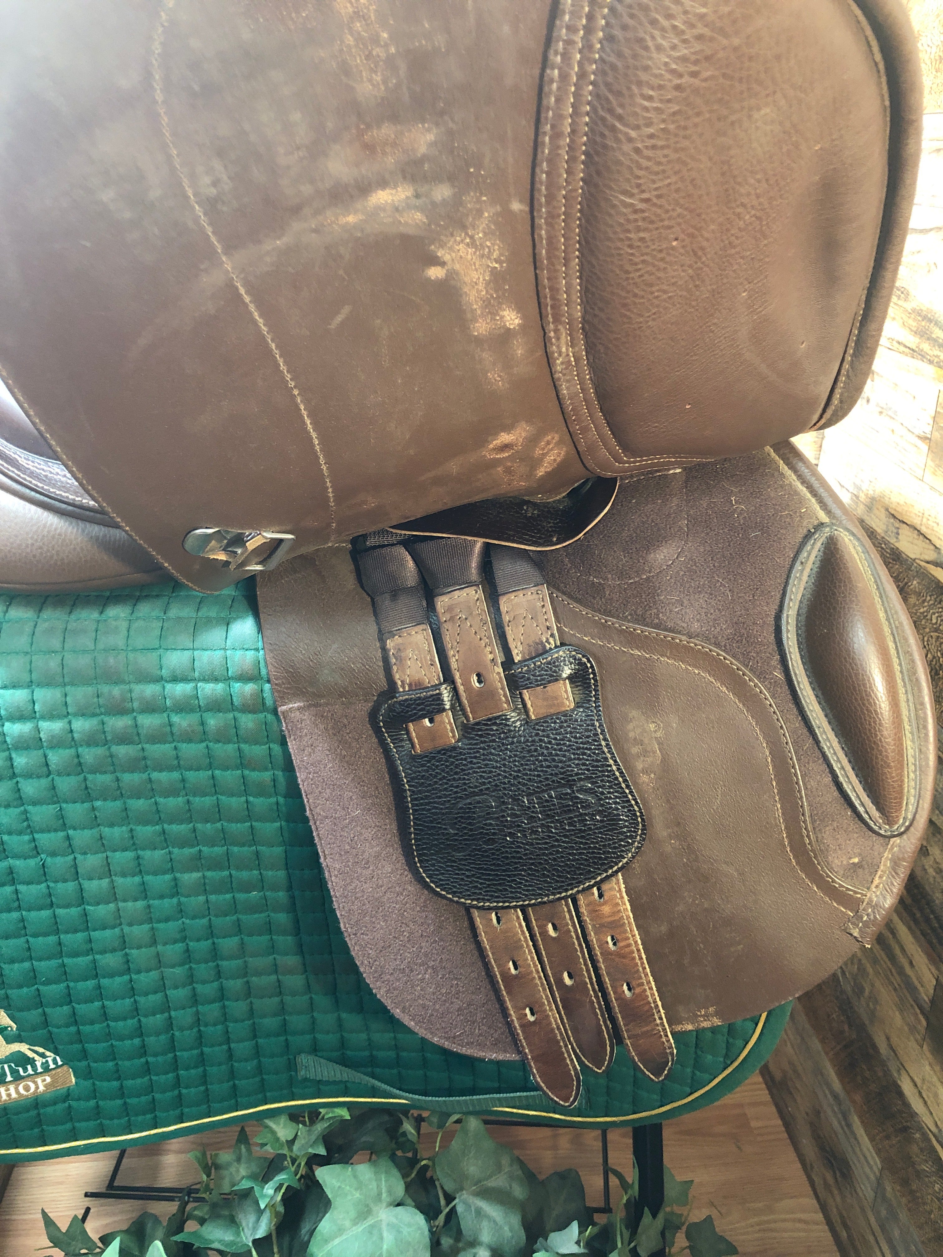 17" Bates Jump Saddle