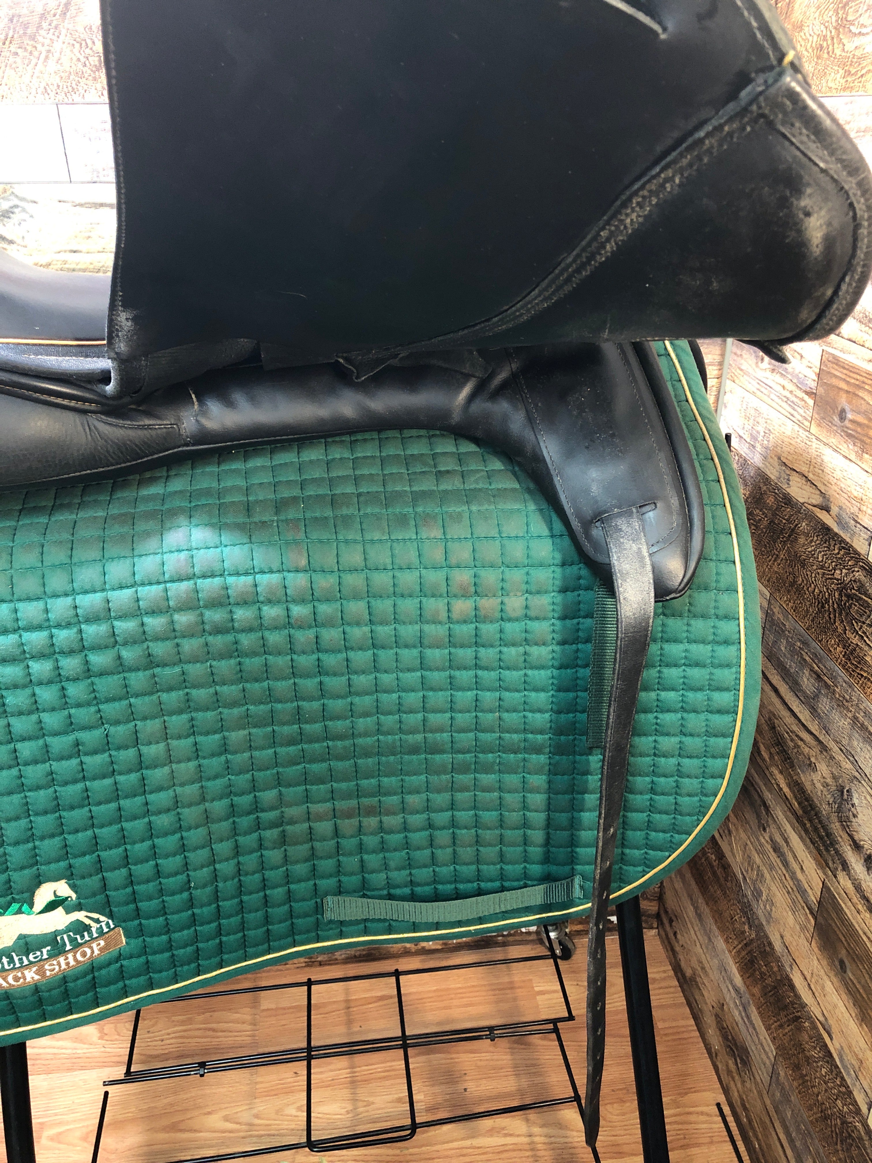18" Custom Saddlery Everst R Dressage Saddle