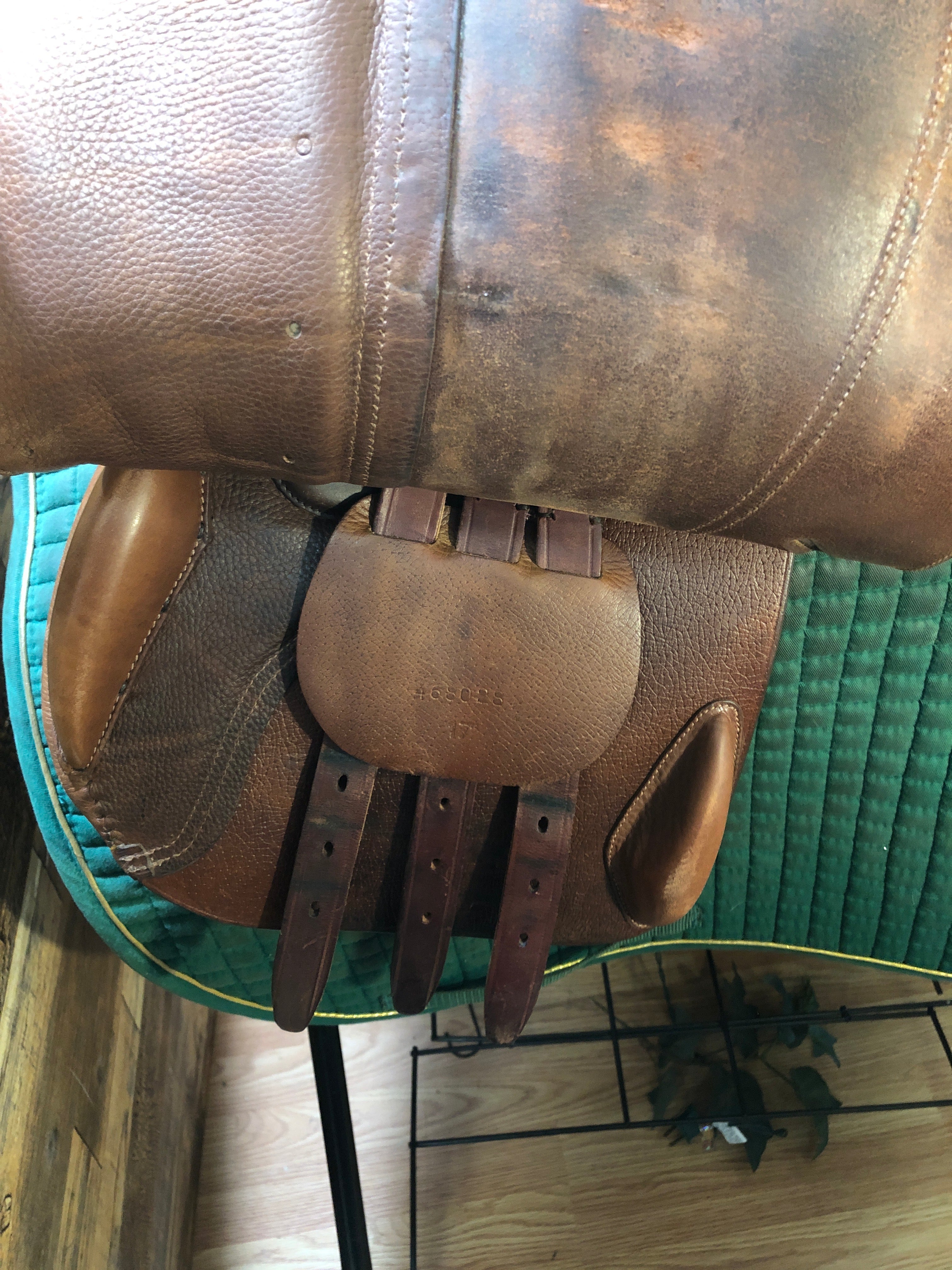 17" Ovation Close Contact Adjustable