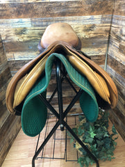 17" Bates Carilli Close Contact Saddle