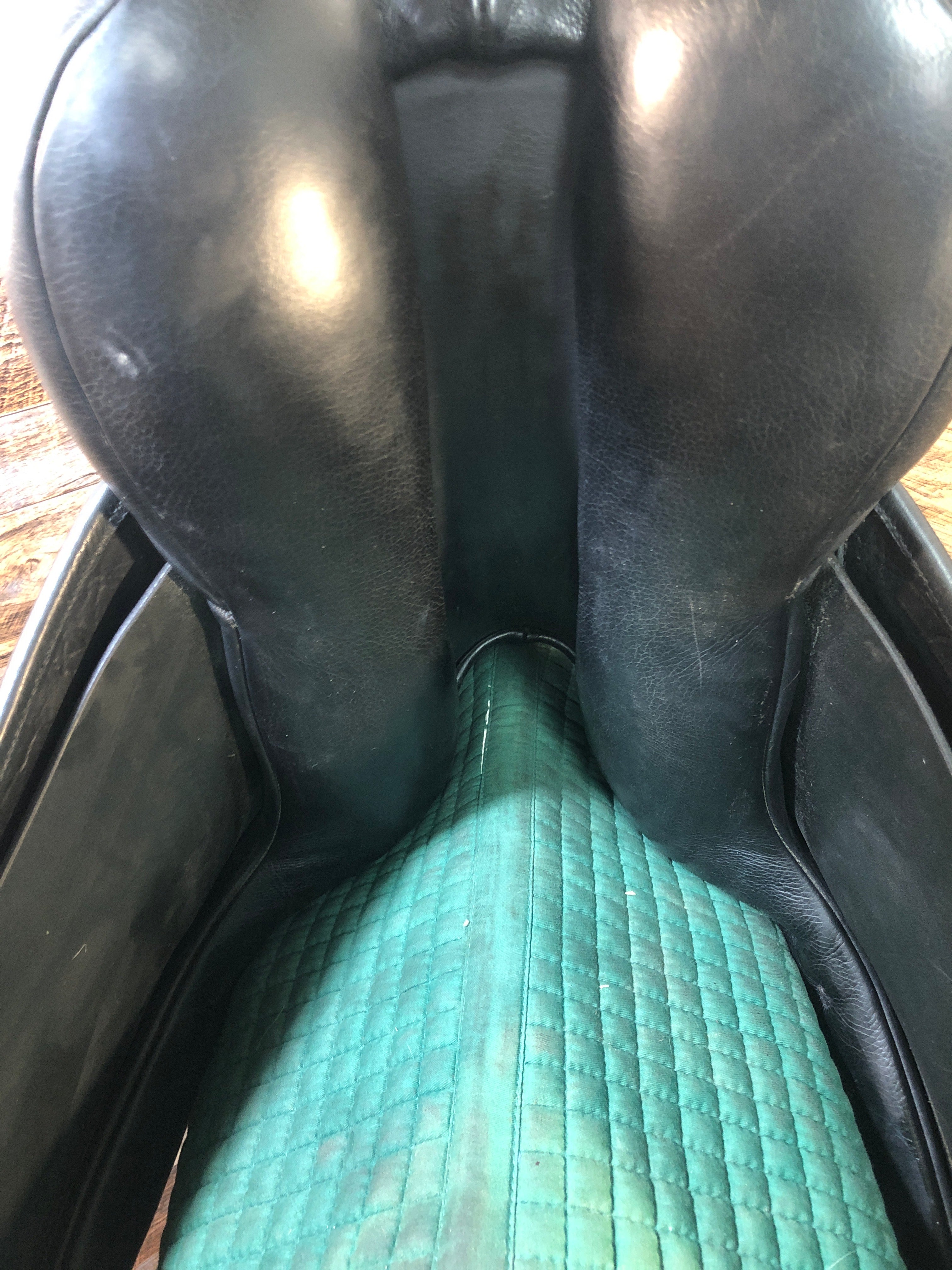 17.5" County Perfection Dressage Saddle