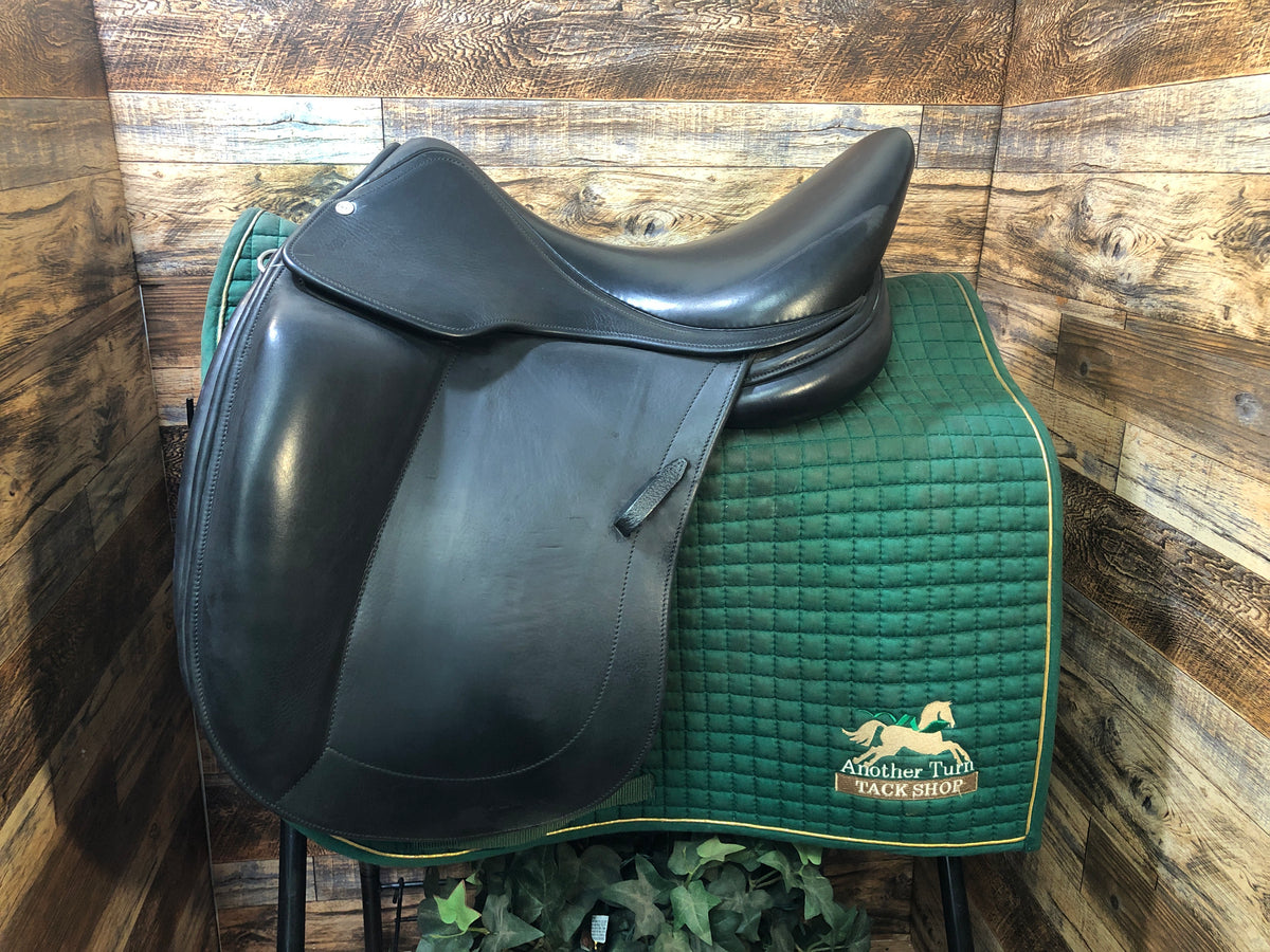 17" L'Apogee Dressage Saddle (2017)