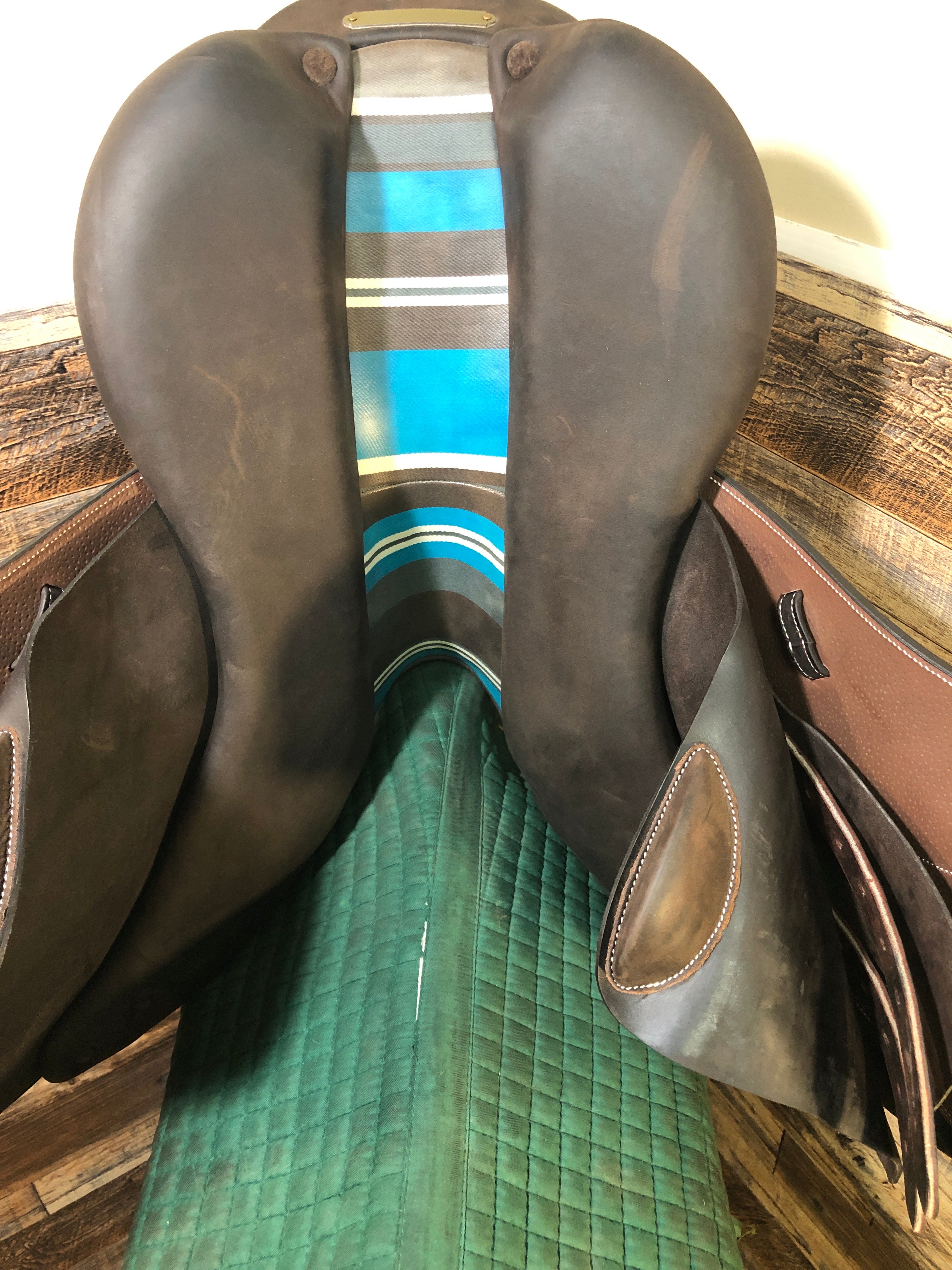 17" Voltaire Stuttgart Saddle (2023)