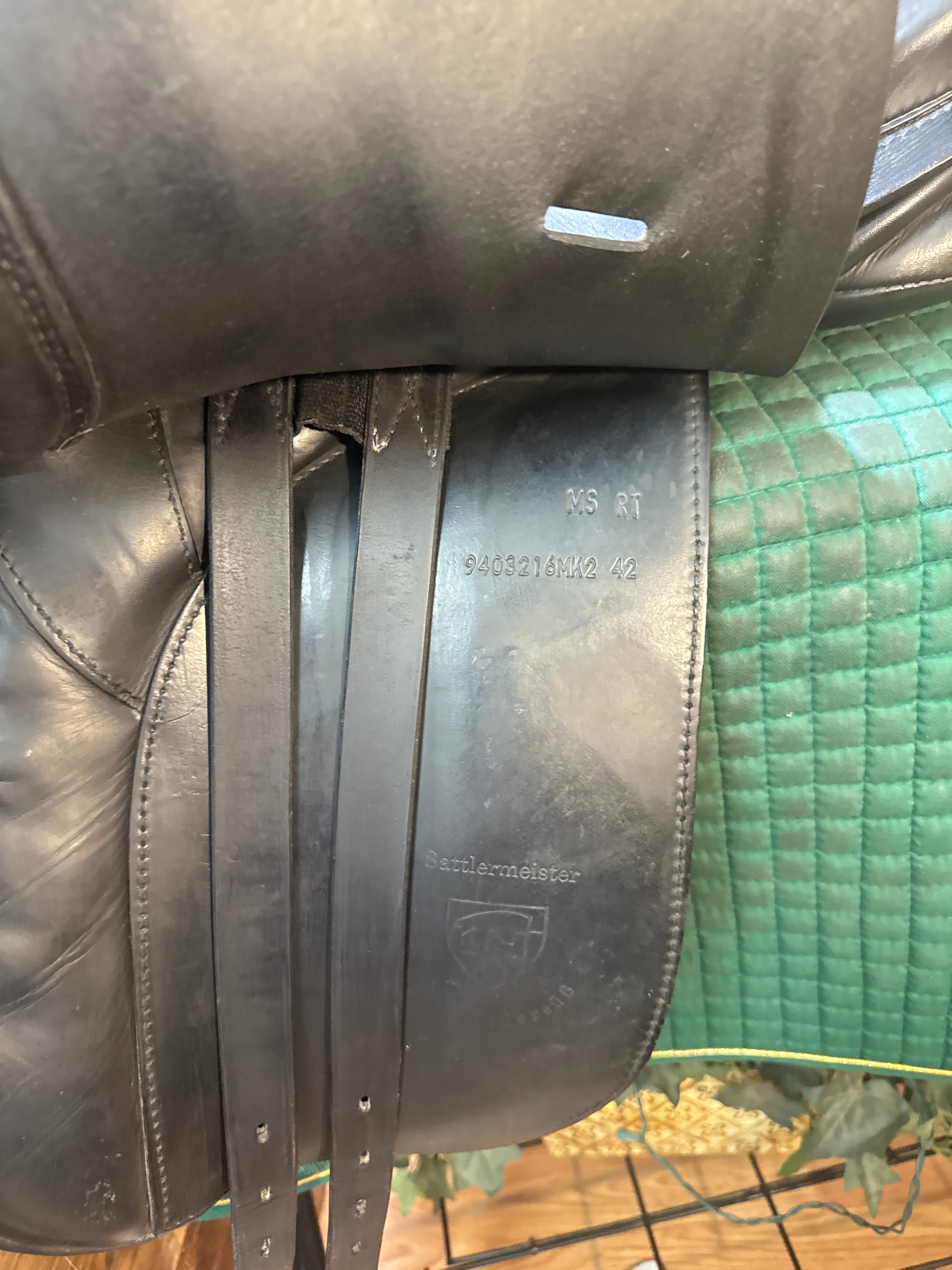 16" Karl Niedersuss Dressage Saddle
