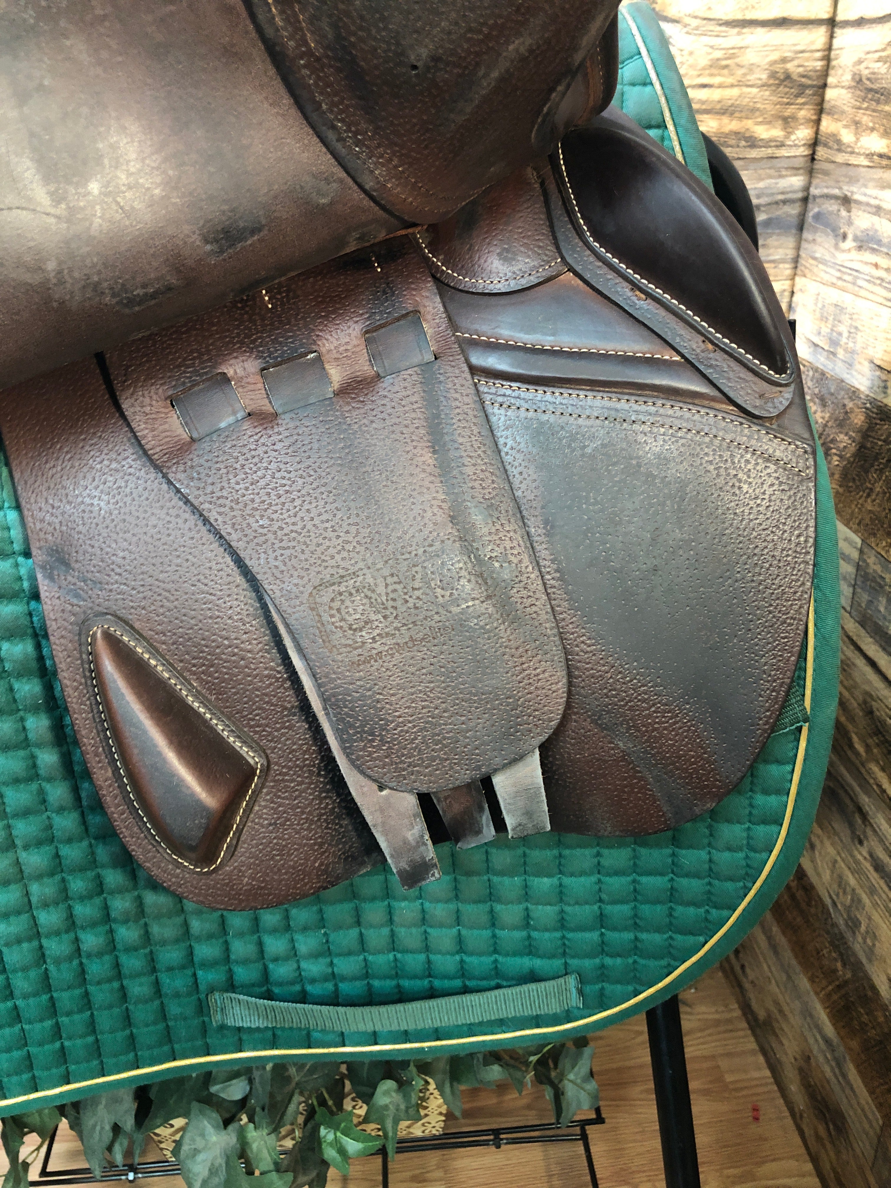 17.5" CWD SE03 2020 Close Contact Saddle