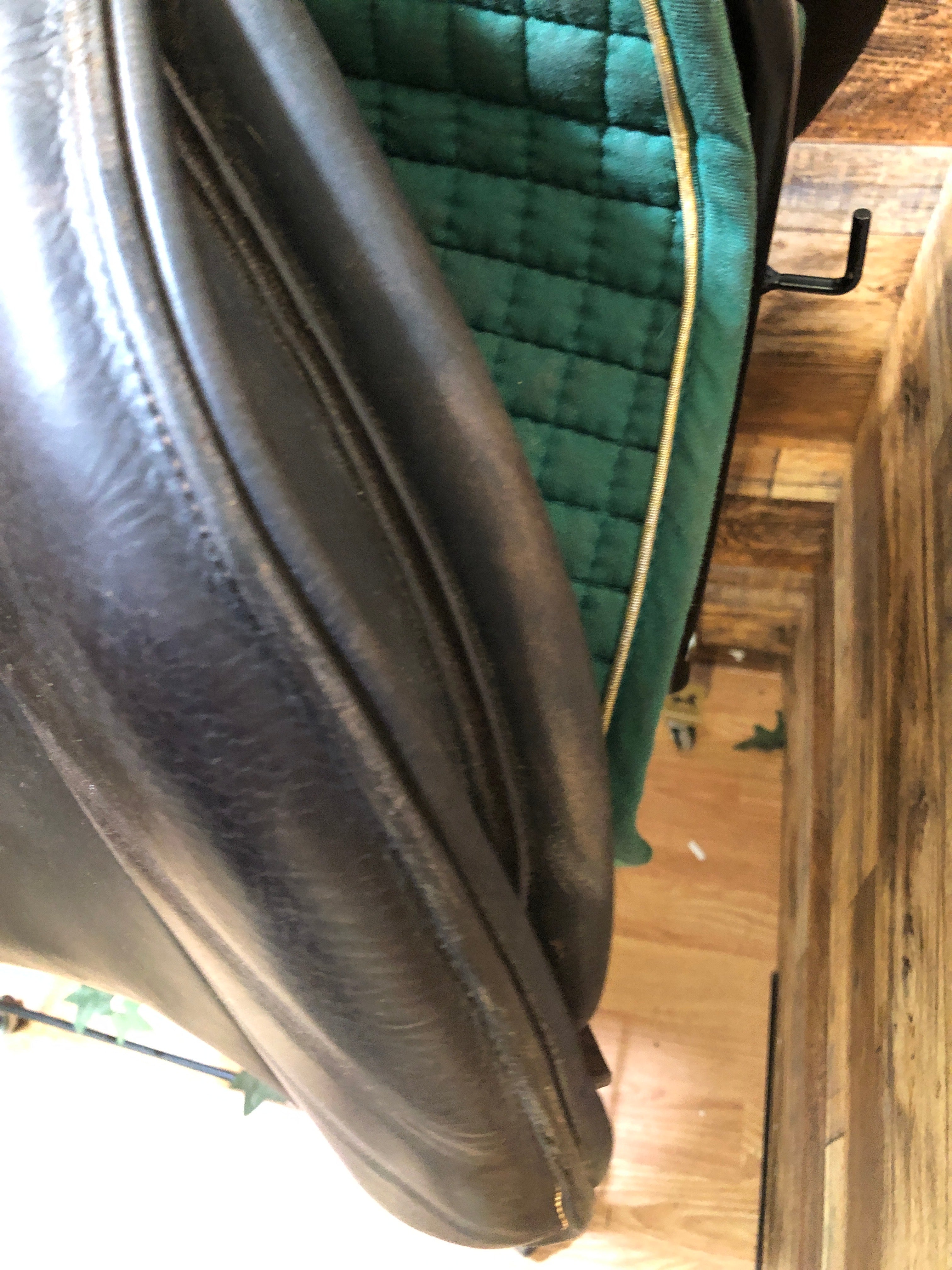 17" Voltaire Palm Beach Jump Saddle
