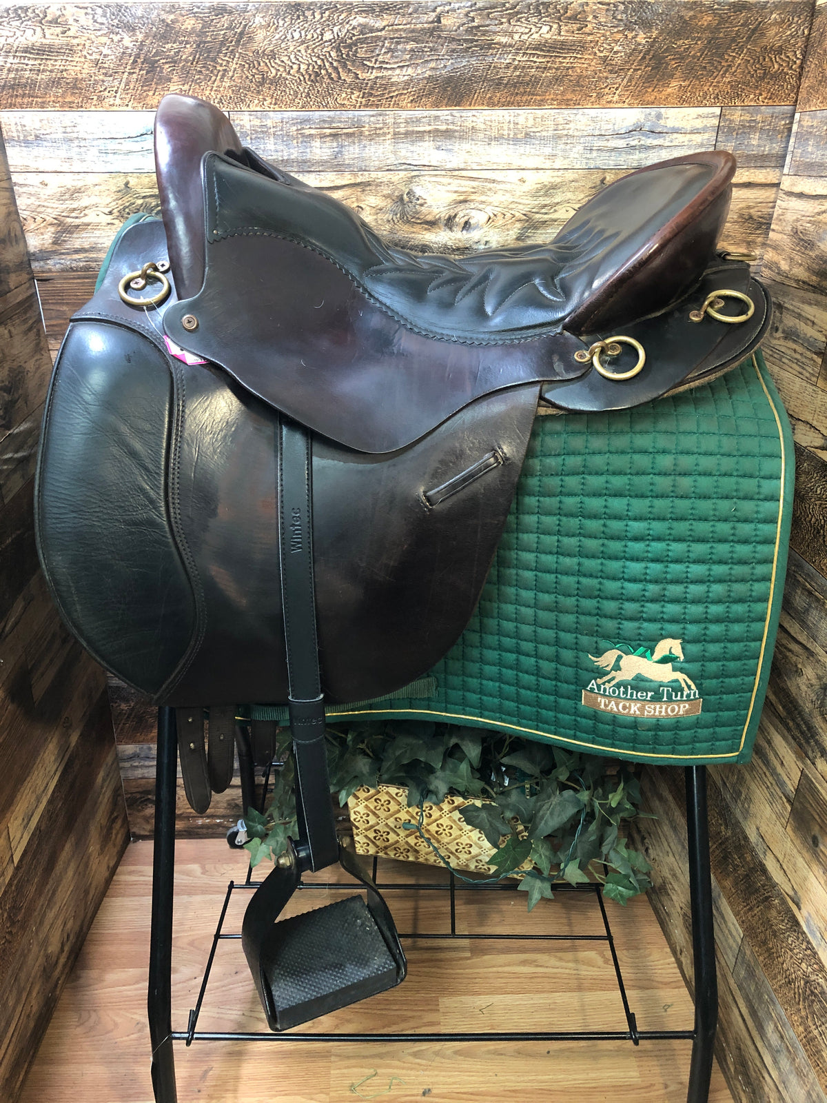 18" Tucker Equitation & Endurance Saddle