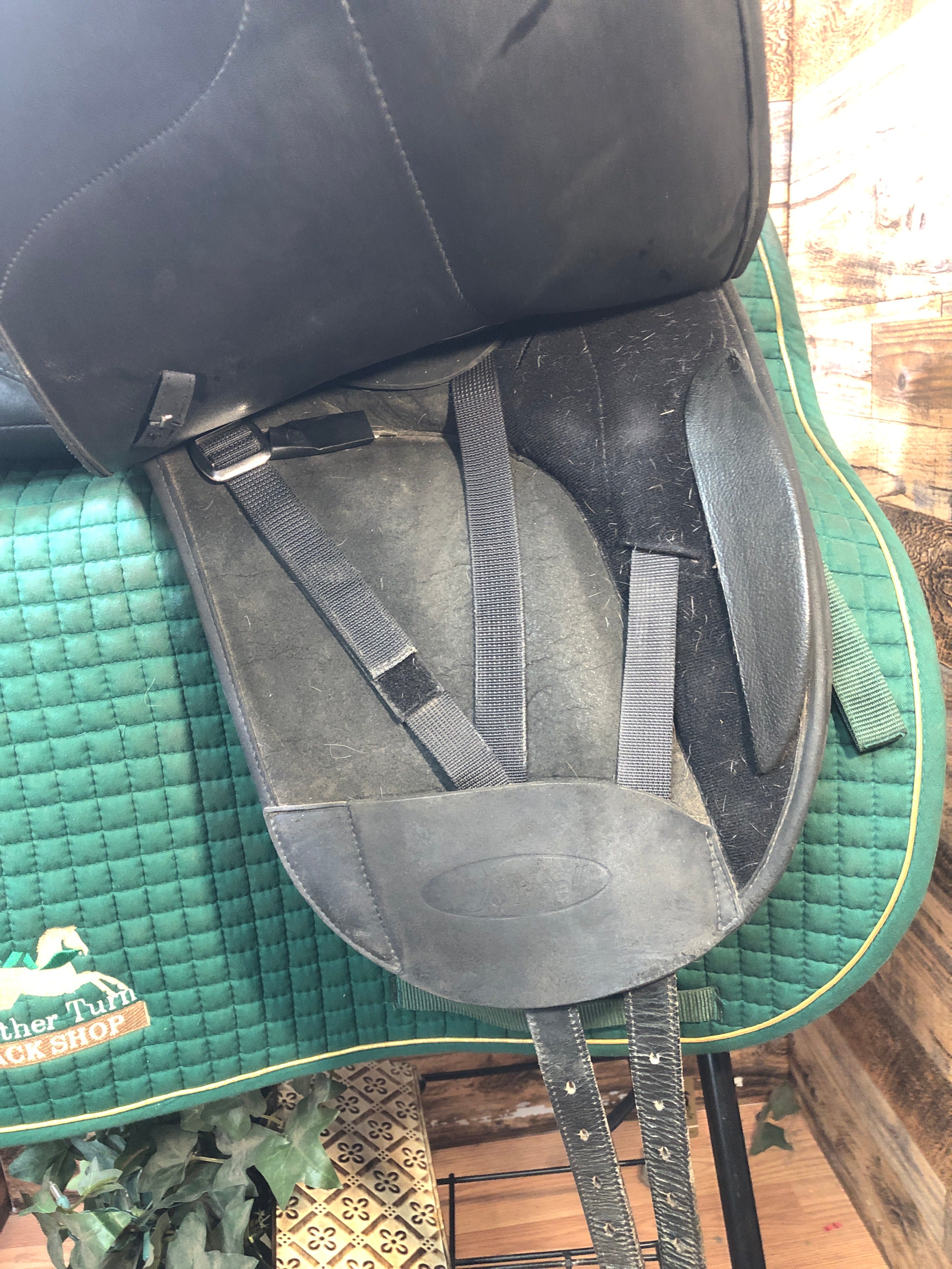 17” Wintec Isabelle Worth Dressage Adj 34815