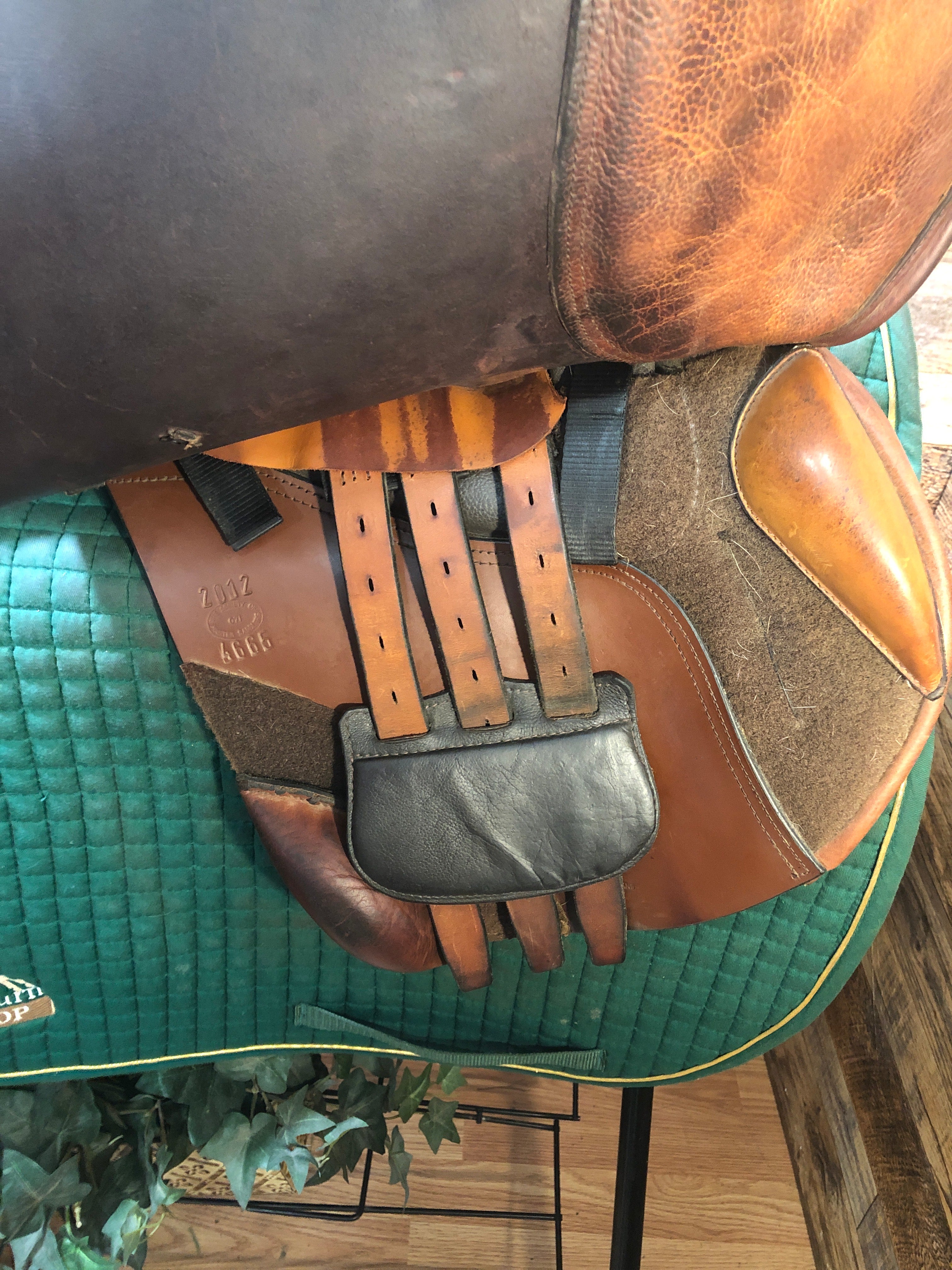 17" Hastilow Jump Concept Saddle