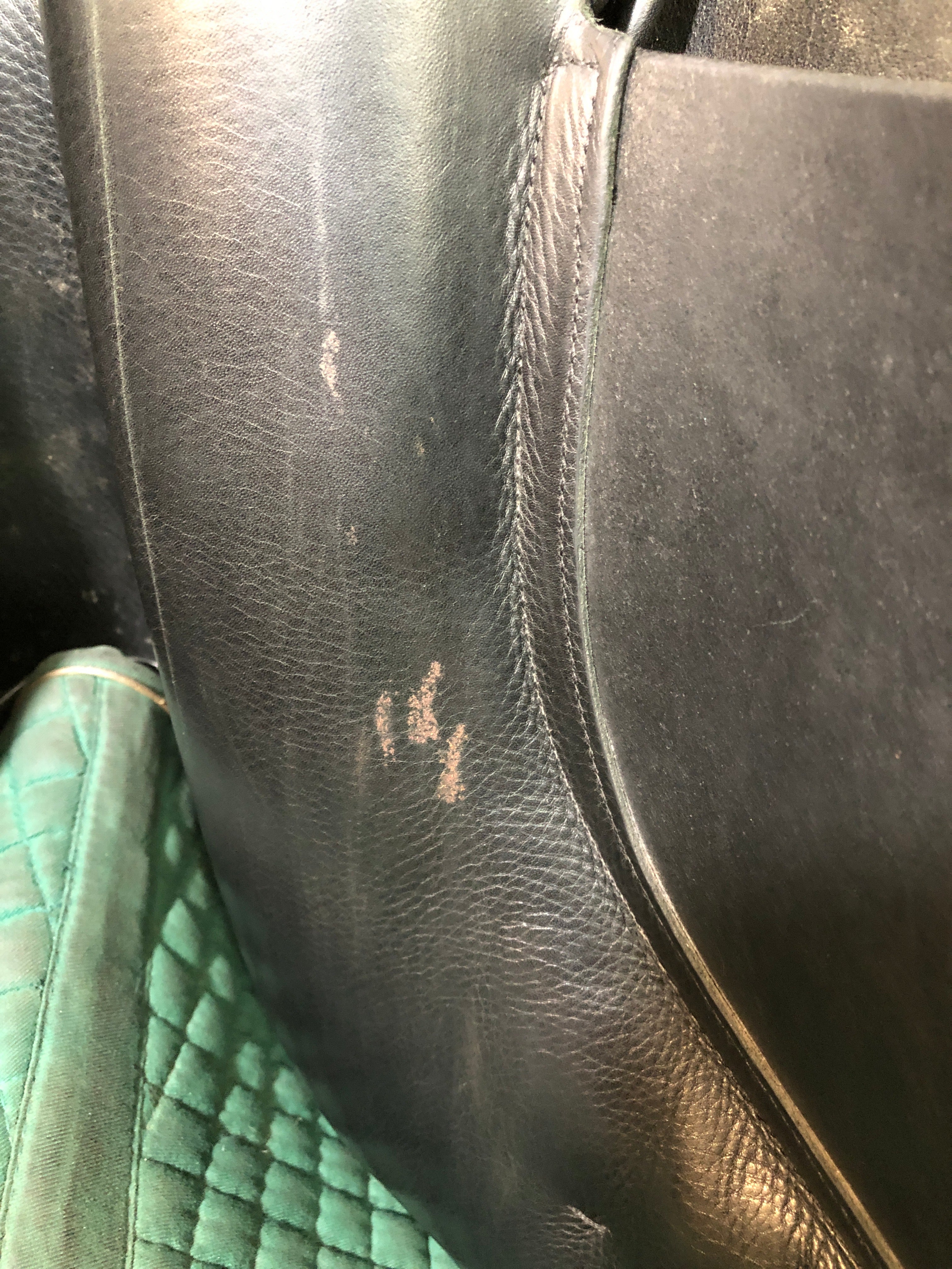 17.5" Frank Baines Omni Dressage Saddle