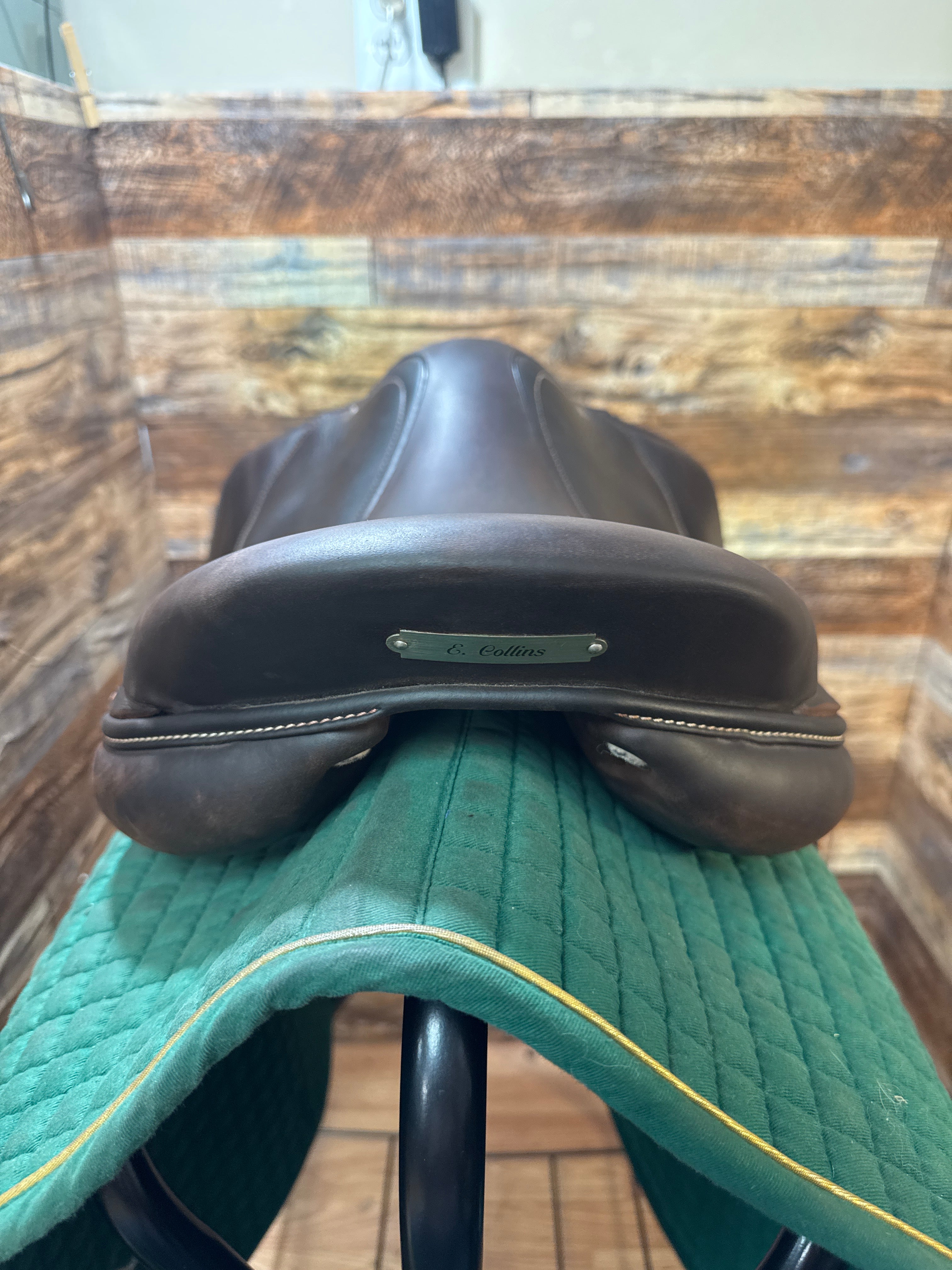 17.5" Antaras Connexion Jump Saddle