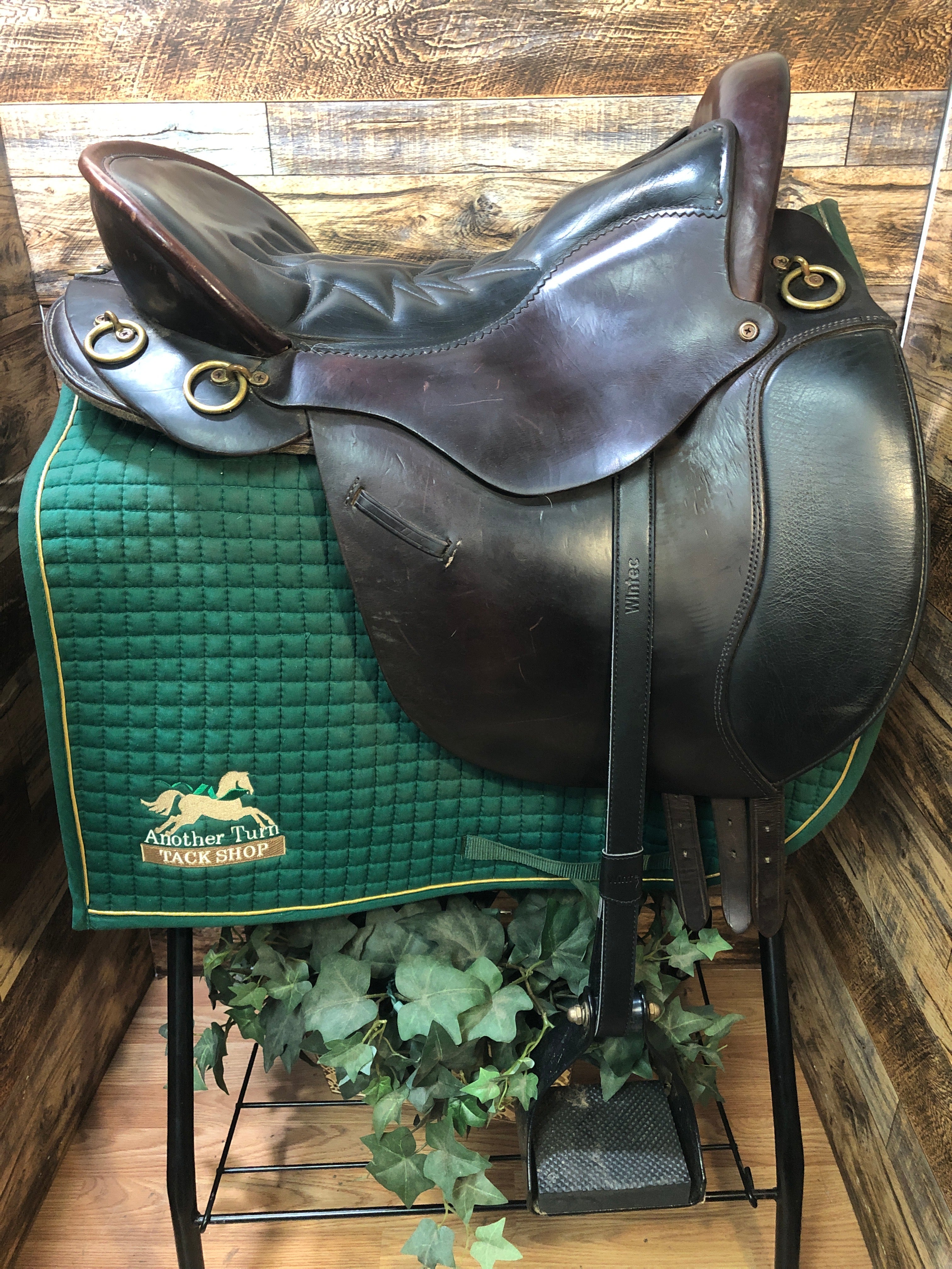 18" Tucker Equitation & Endurance Saddle