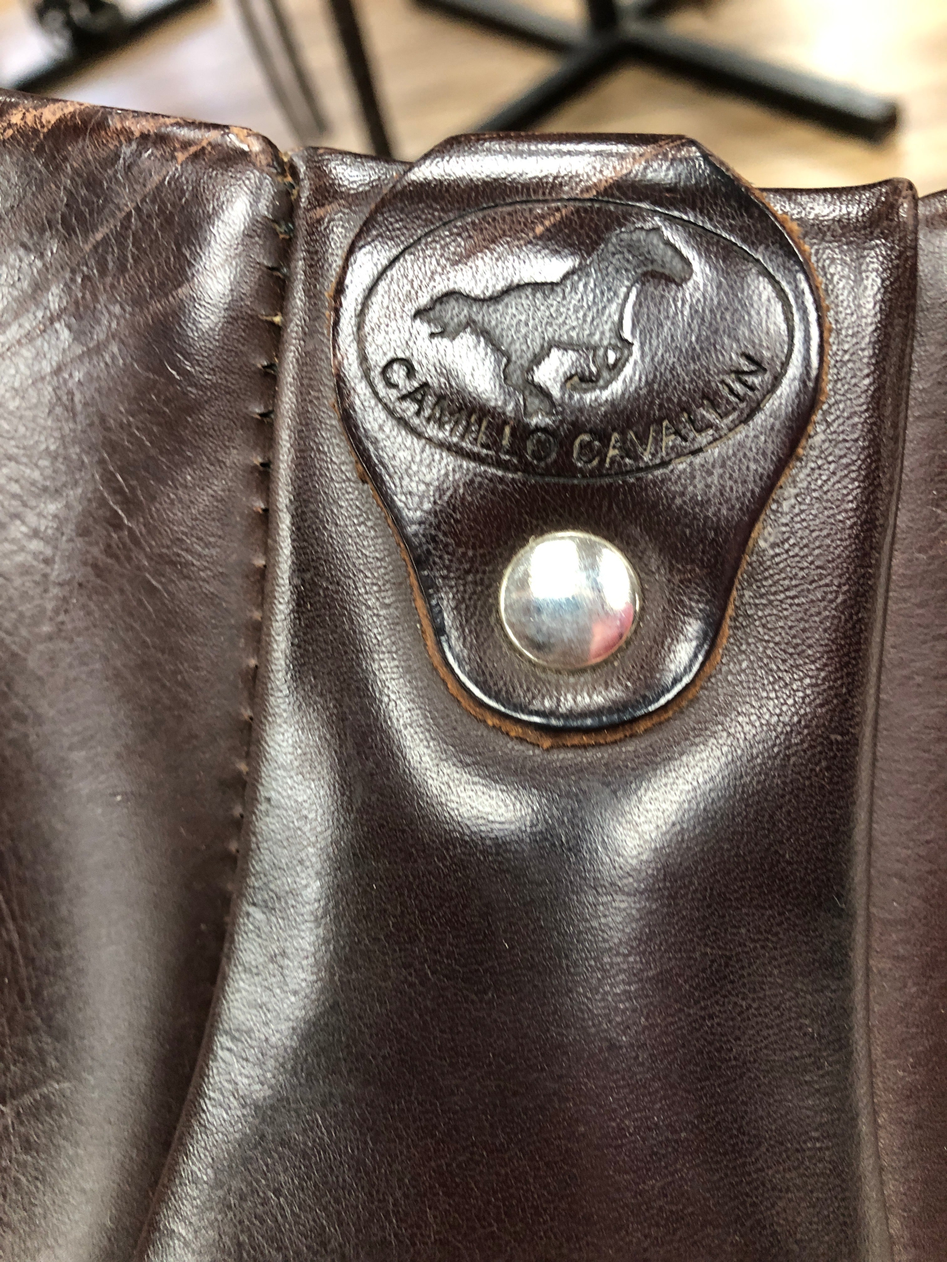 16" Medium Ghost Saddle