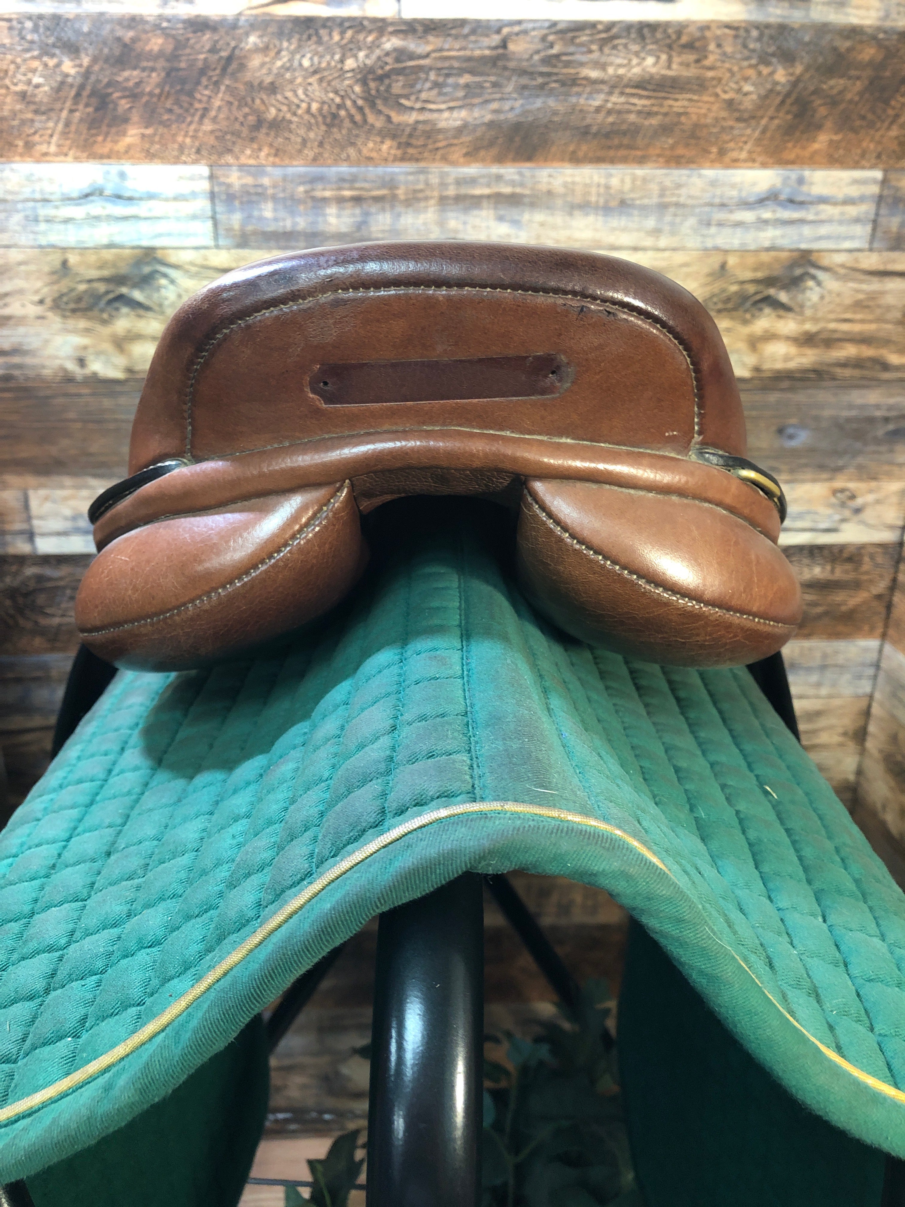16" Collegiate Convertible Jump Saddle