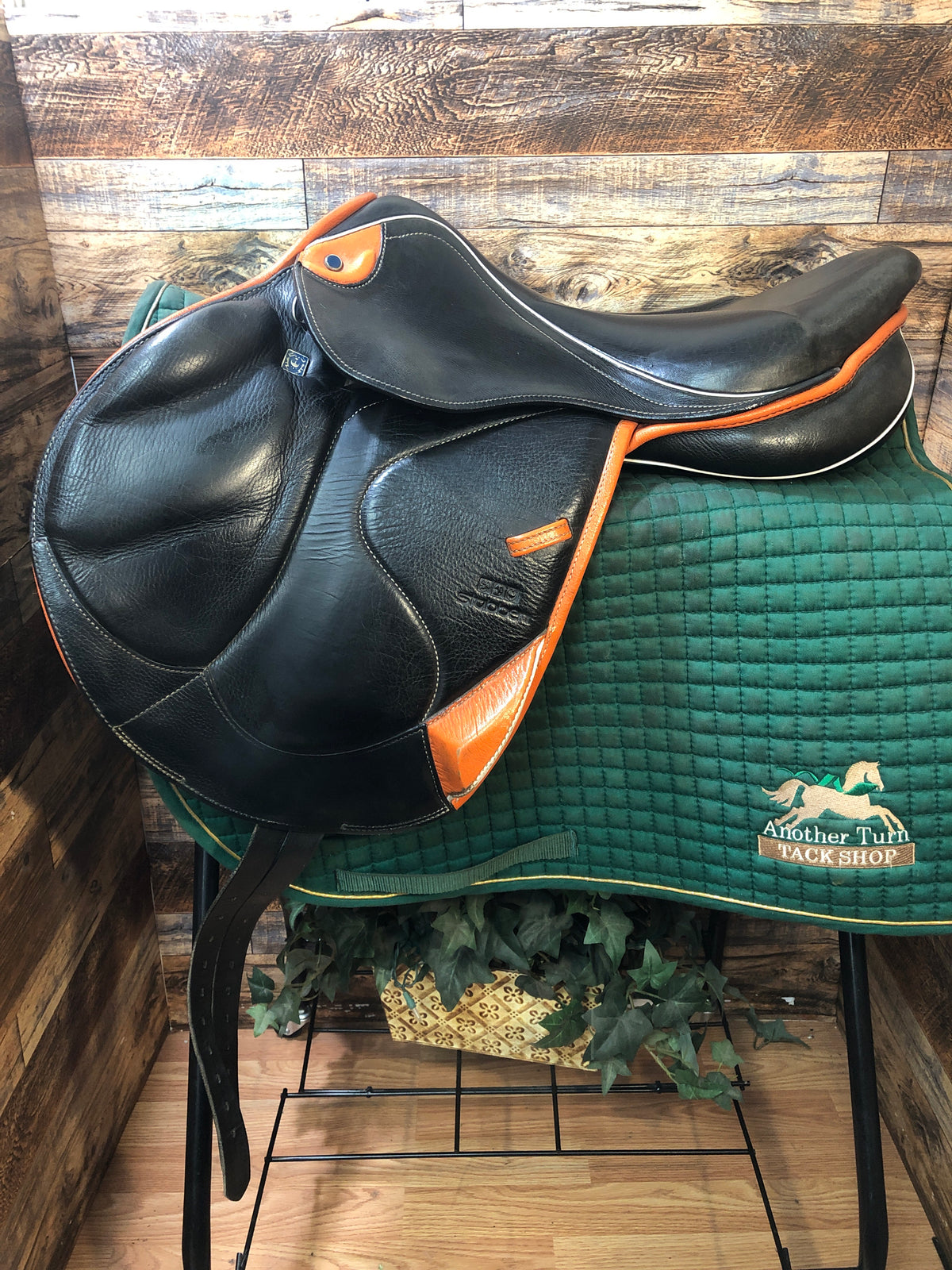 17.5" Stubben Zaria Optimum Monoflap Saddle