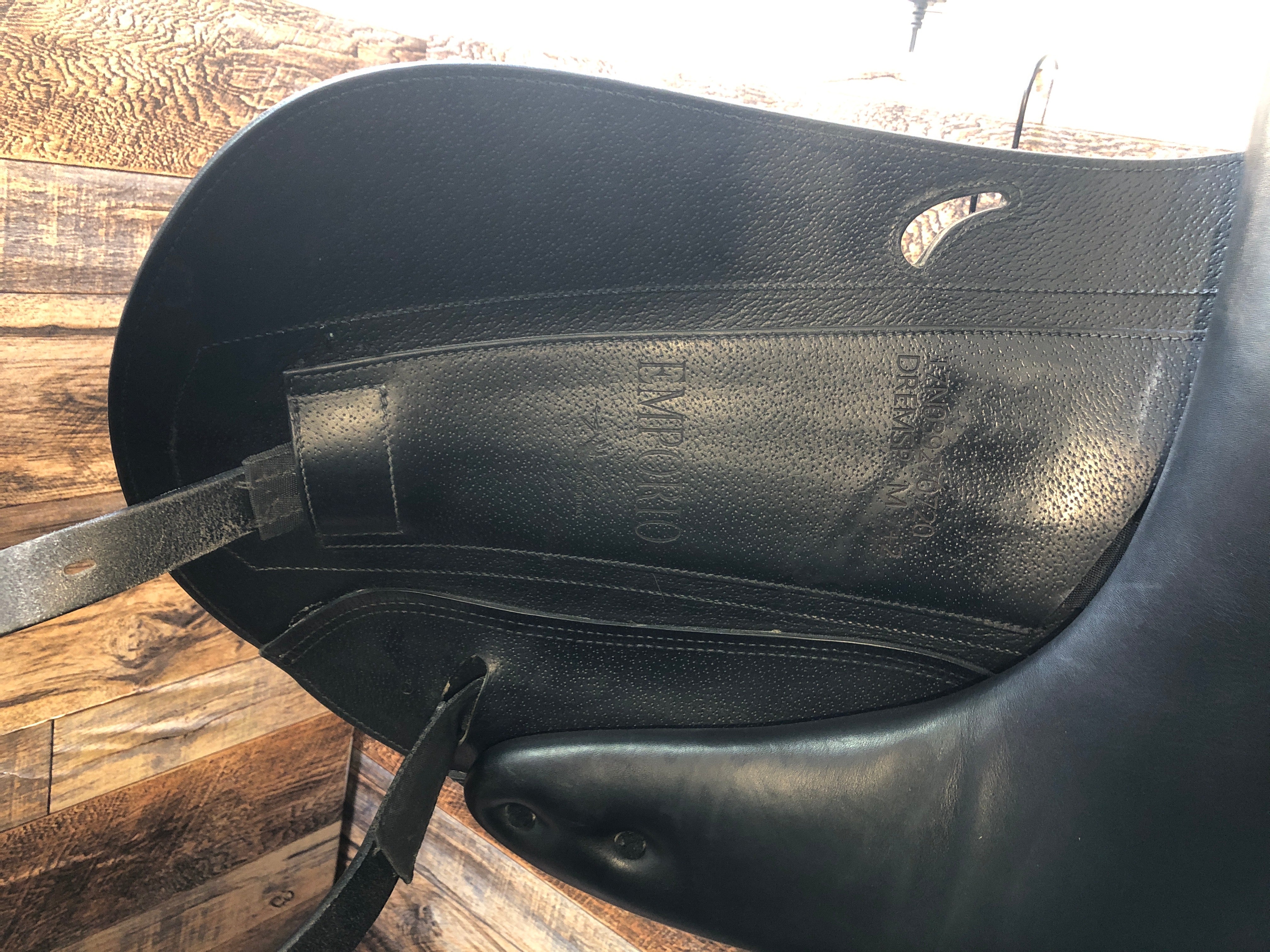 17.5" Equipe Dressage - Foam w/ cover