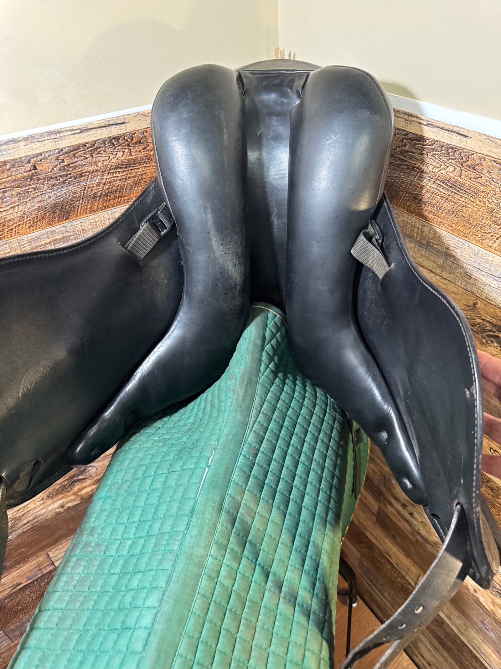 17" Schleese Link II Dressage Saddle (2008)