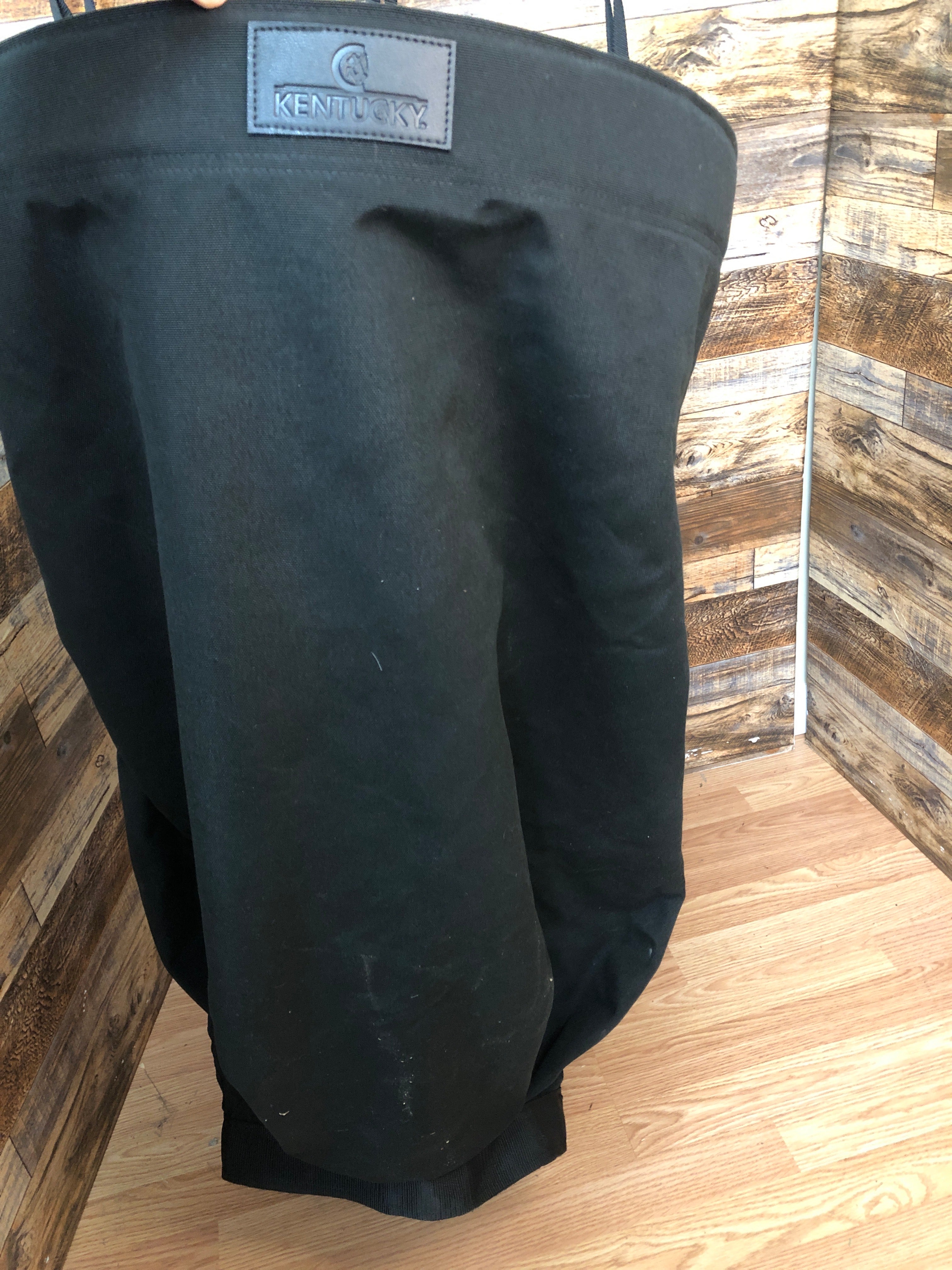 Kentucky Hay Bag Straight-Blk