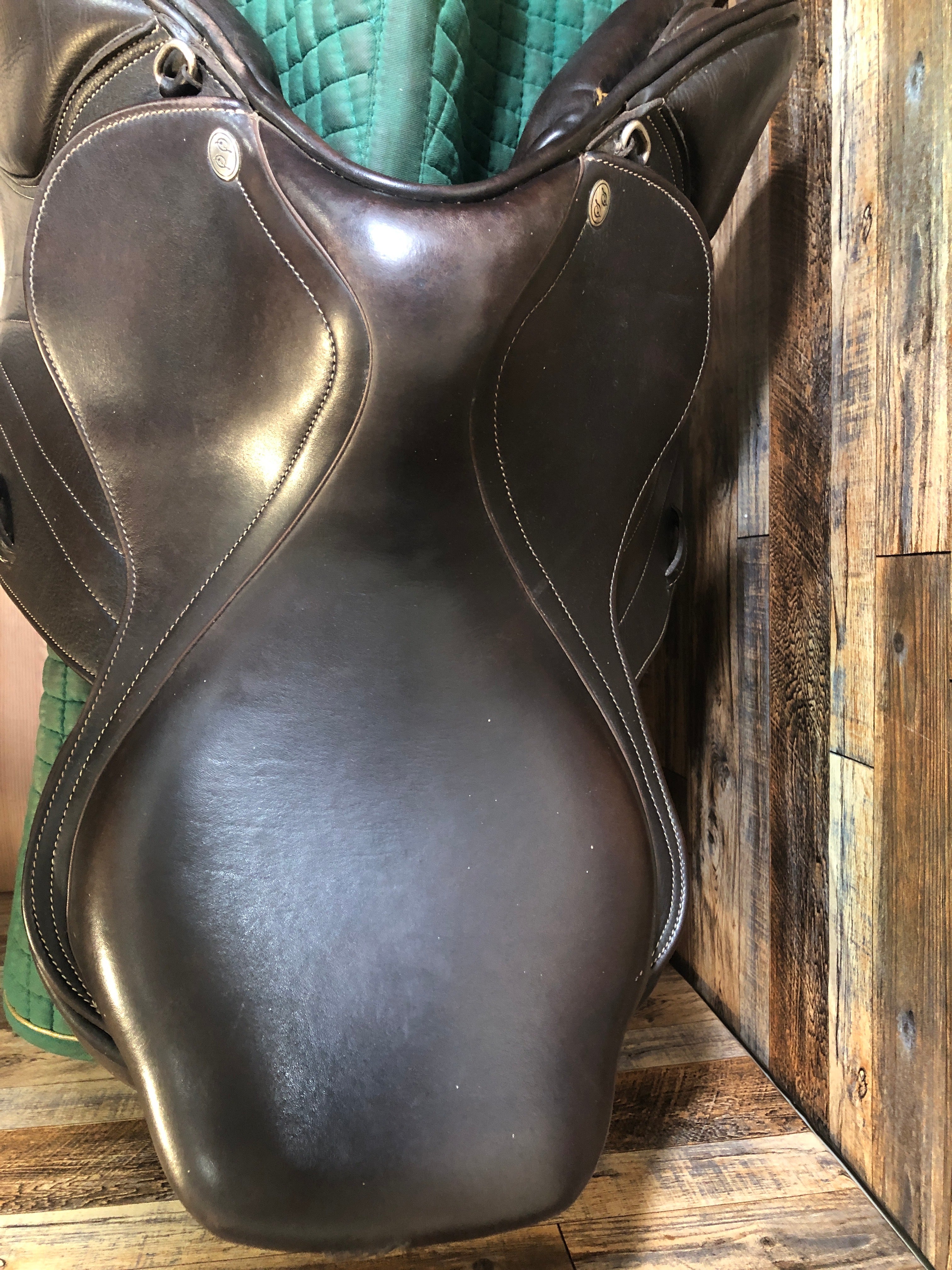 17.5" Saint Spirit Close Contact Saddle