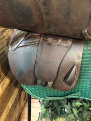 17.5" CWD SE03 2020 Close Contact Saddle
