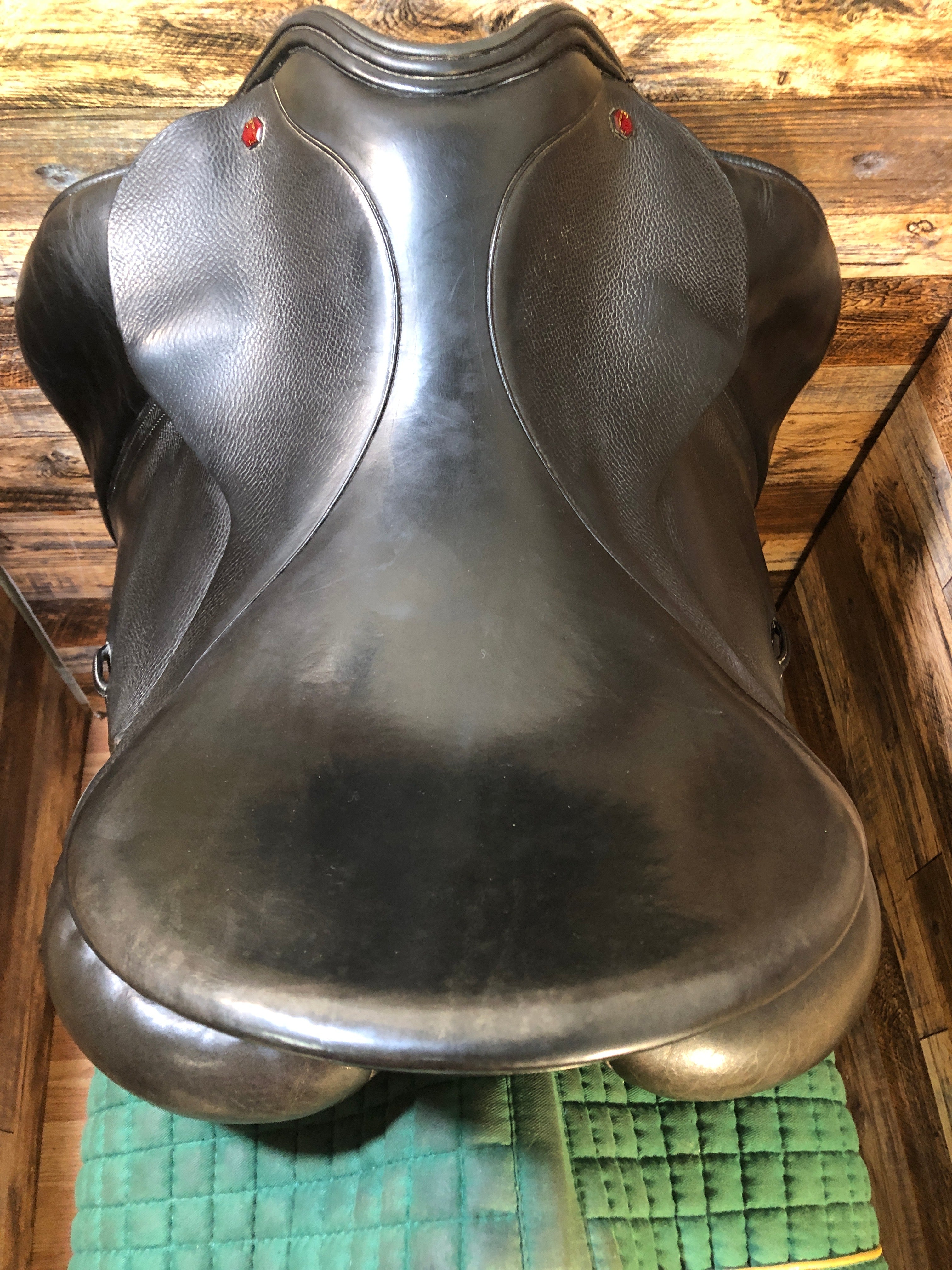 18" Albion SLK Dressage Saddle 5" tree/17" flap/12.5 flap w